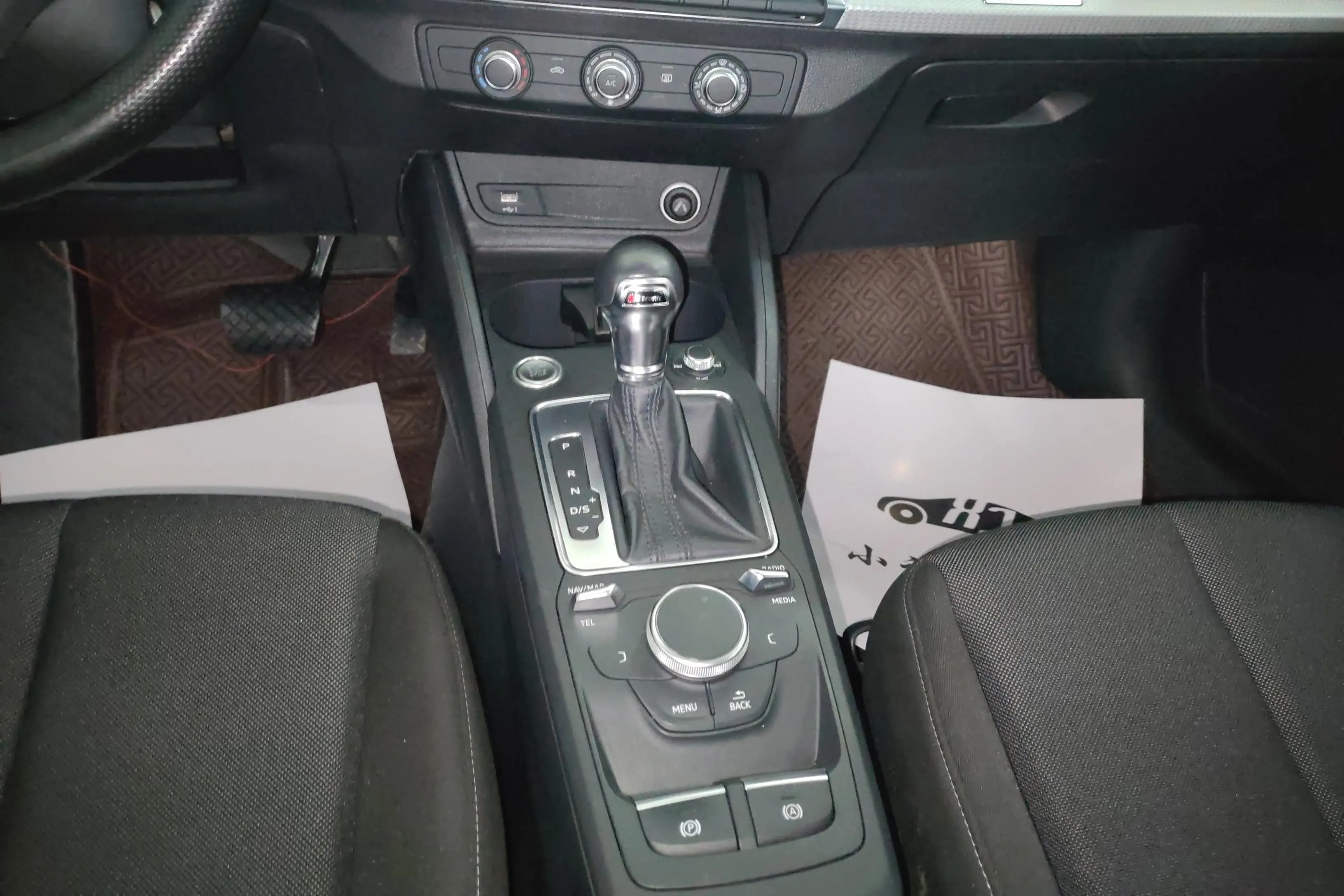 Audi Q2L 2021 г. 79728 км. — фото 13