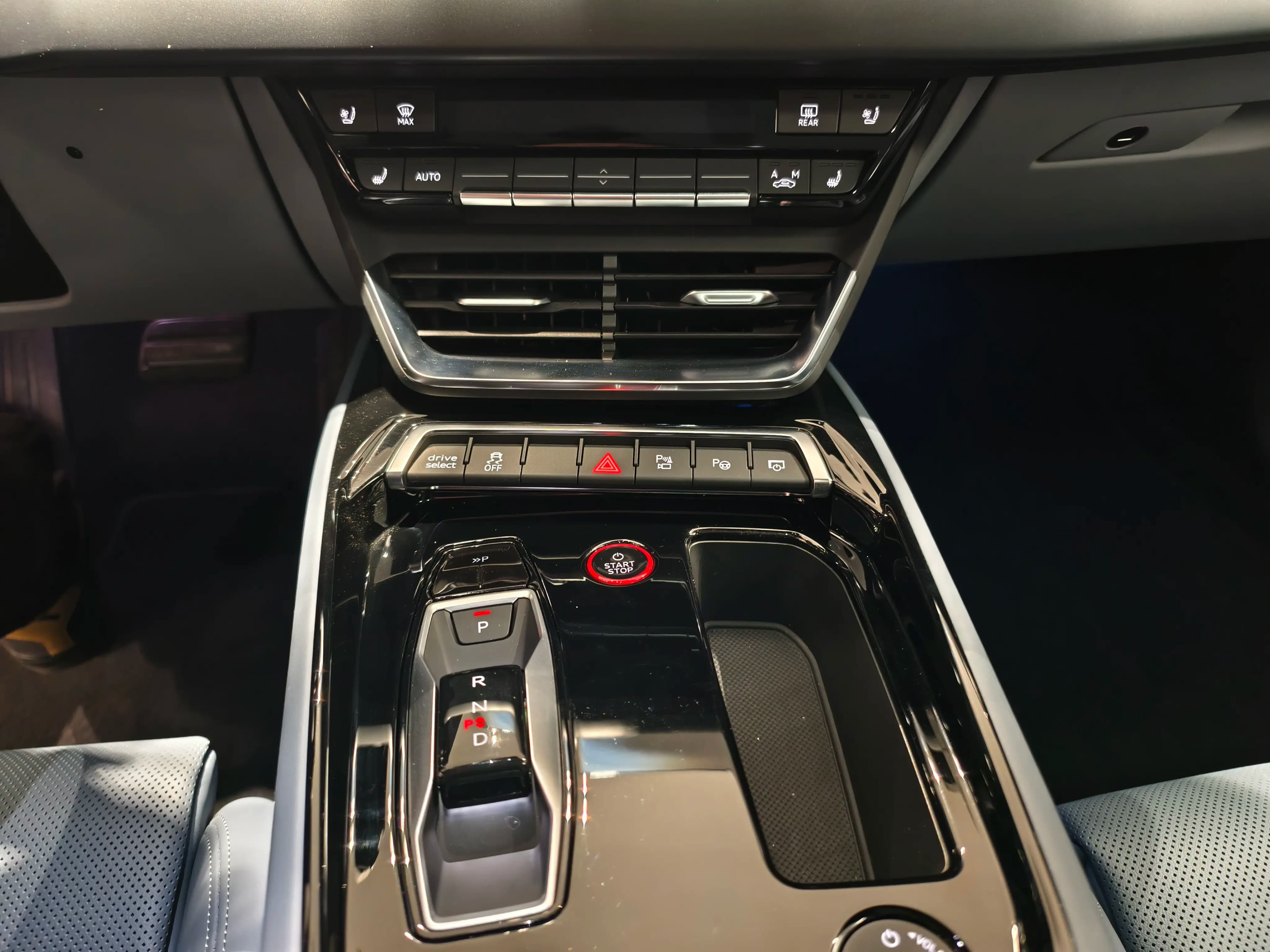 Audi e-tron GT 2024 г. 4628 км. — фото 5