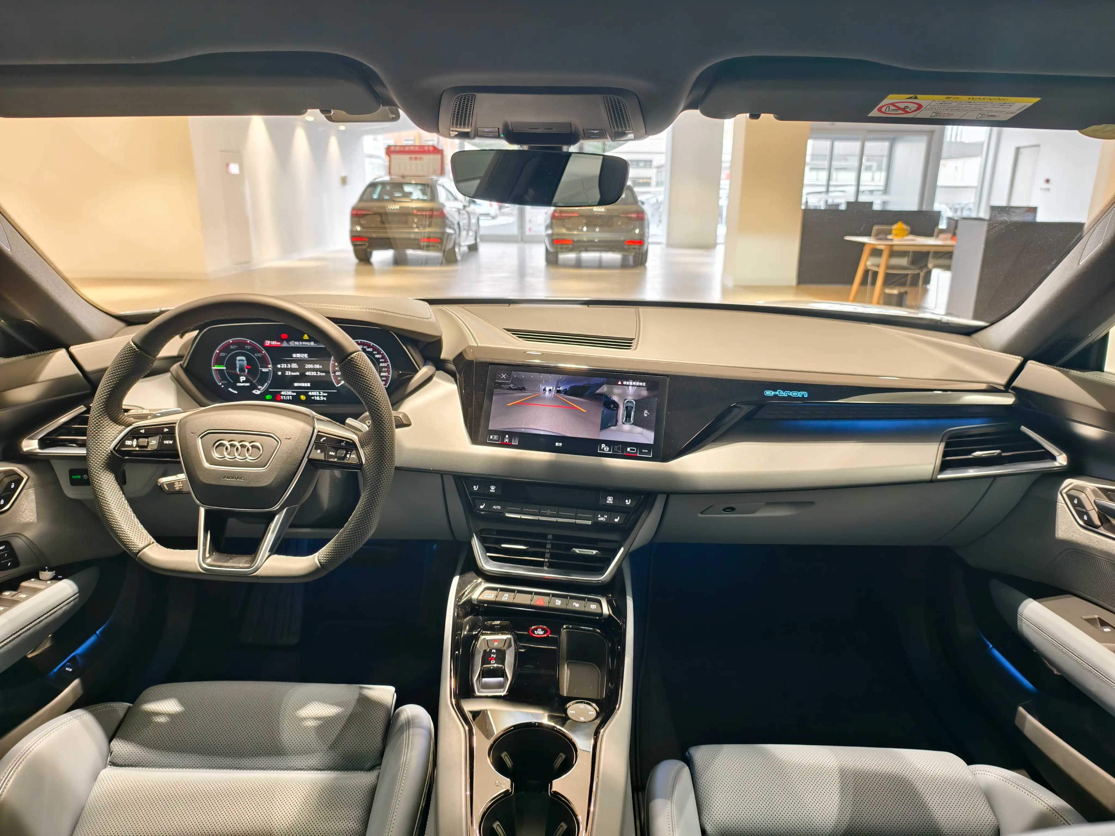 Audi e-tron GT 2024 г. 4628 км. — фото 6