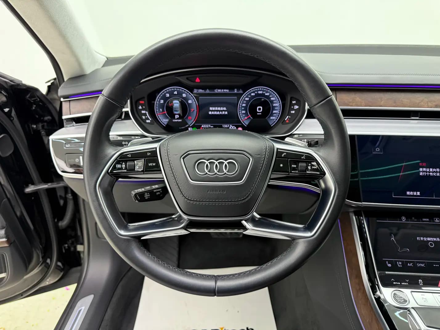 Audi A8 2022 г. 42052 км. — фото 17