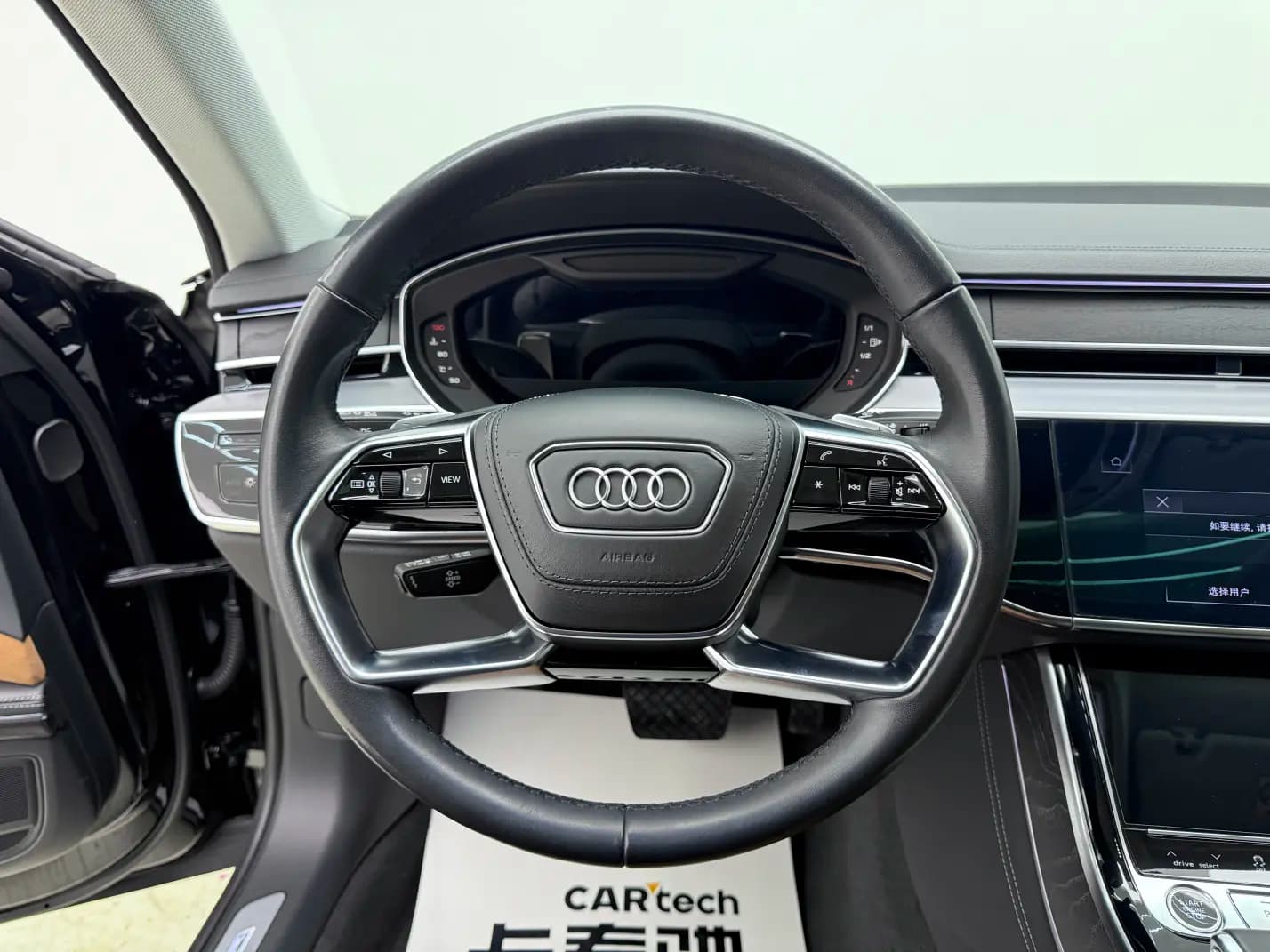 Audi A8 2024 г. 42024 км. — фото 14