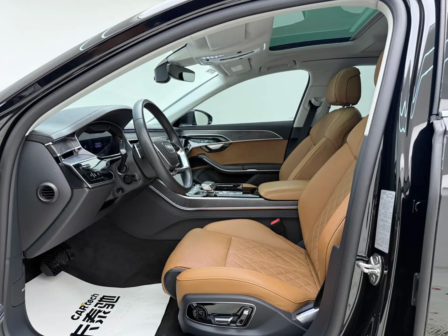Audi A8 2024 г. 42024 км. — фото 16