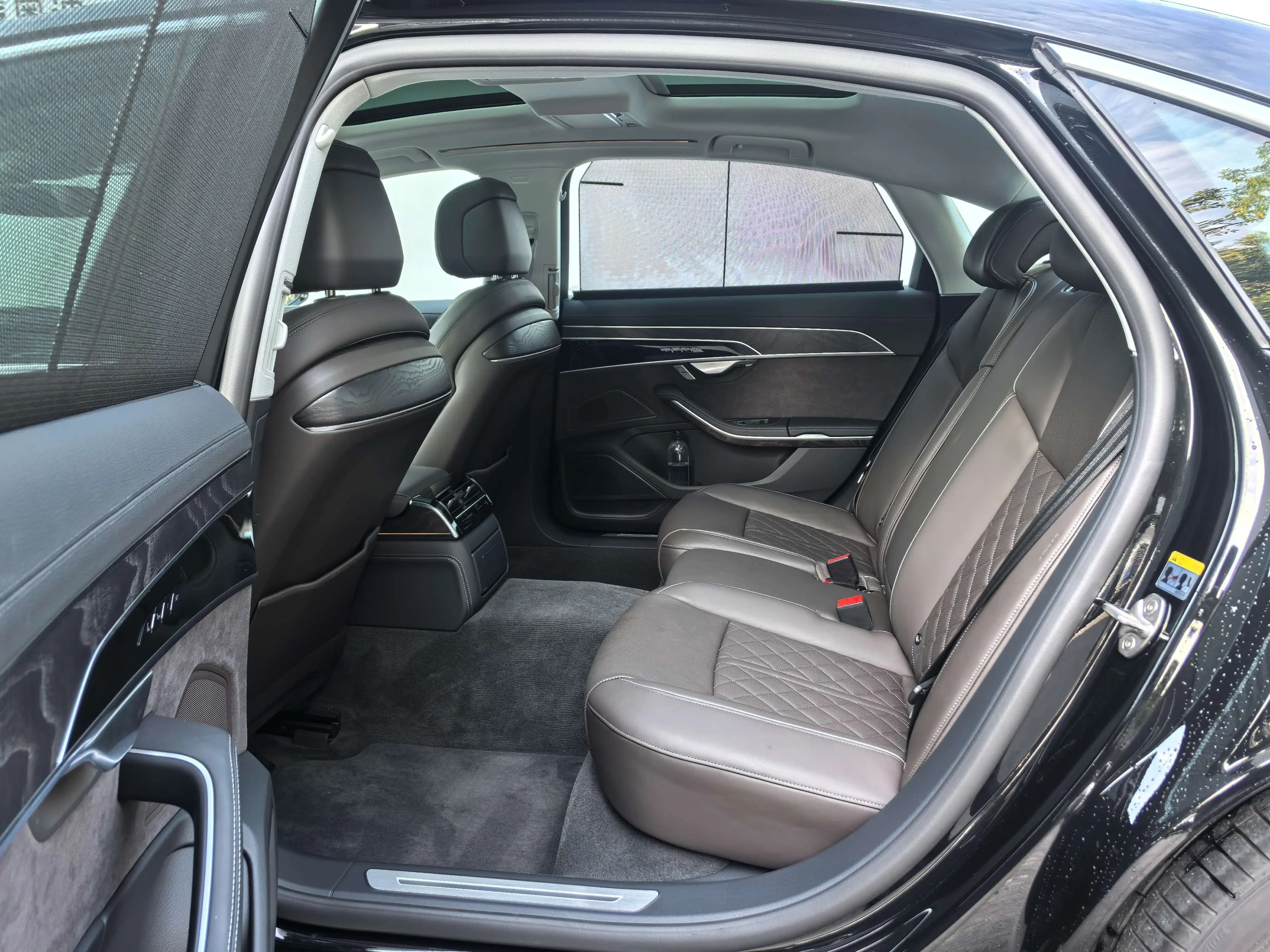 Audi A8 2024 г. 2220 км. — фото 21