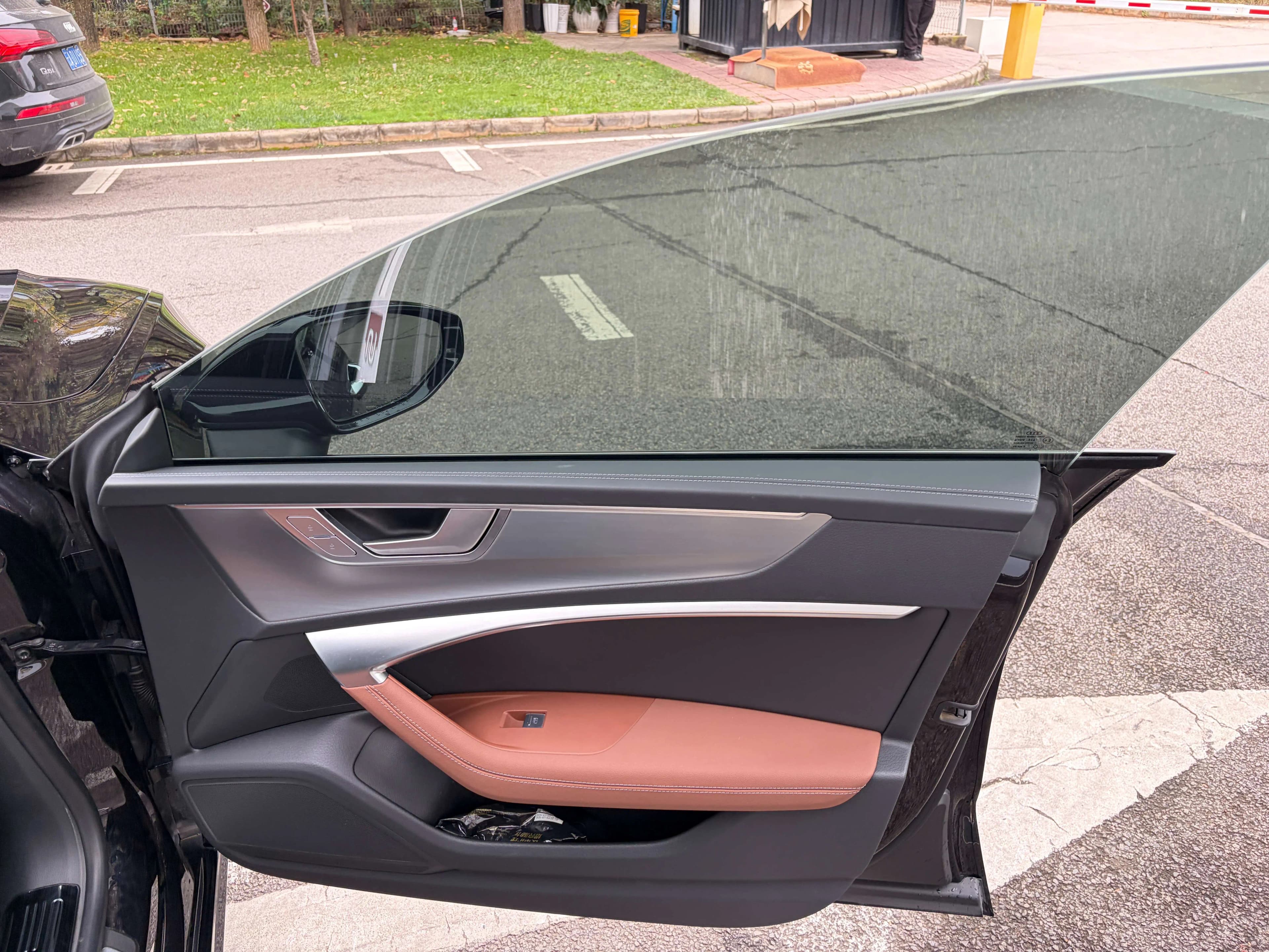 Audi A7L 2024 г. 15079 км. — фото 18