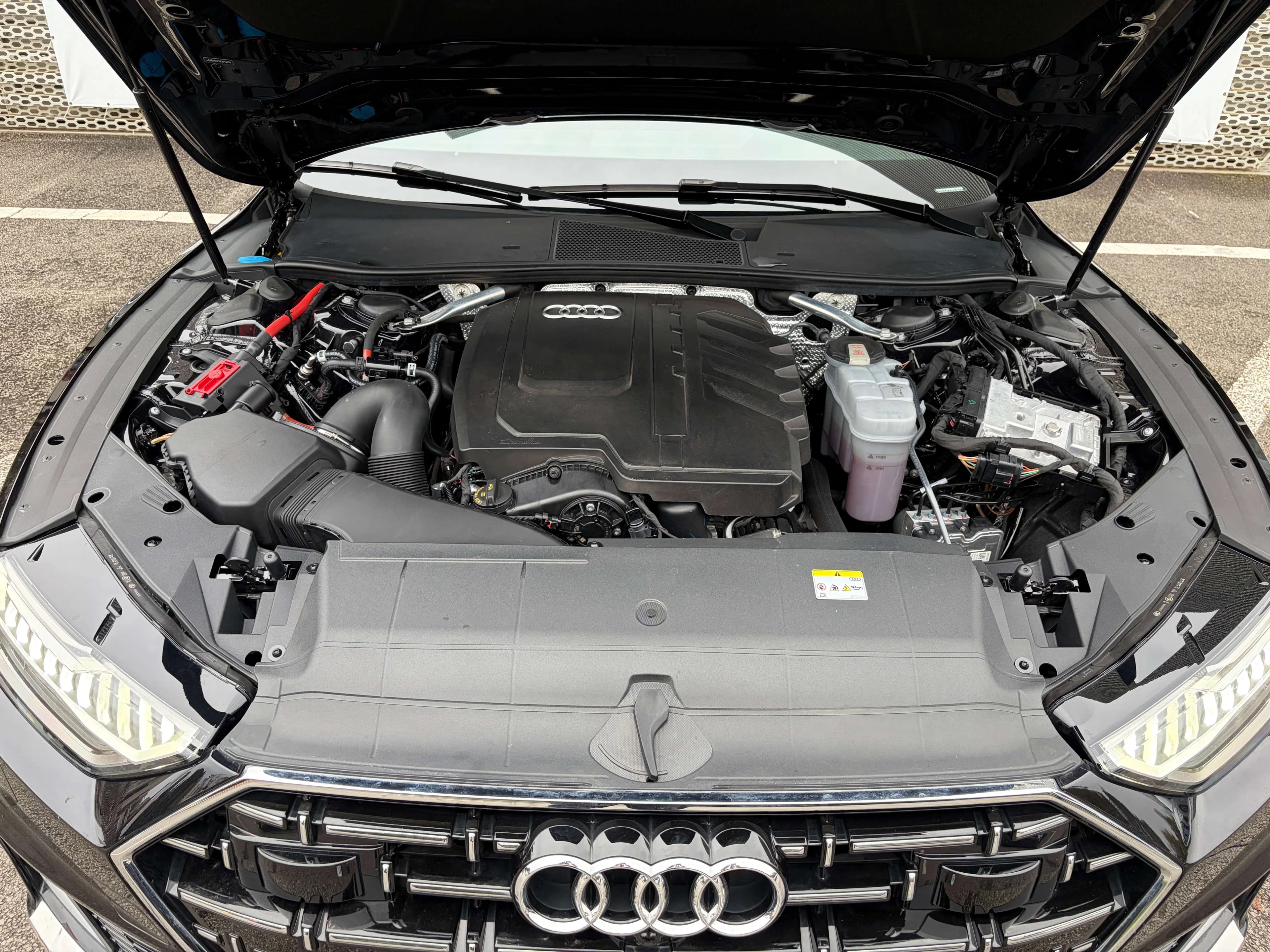 Audi A7L 2024 г. 15079 км. — фото 6