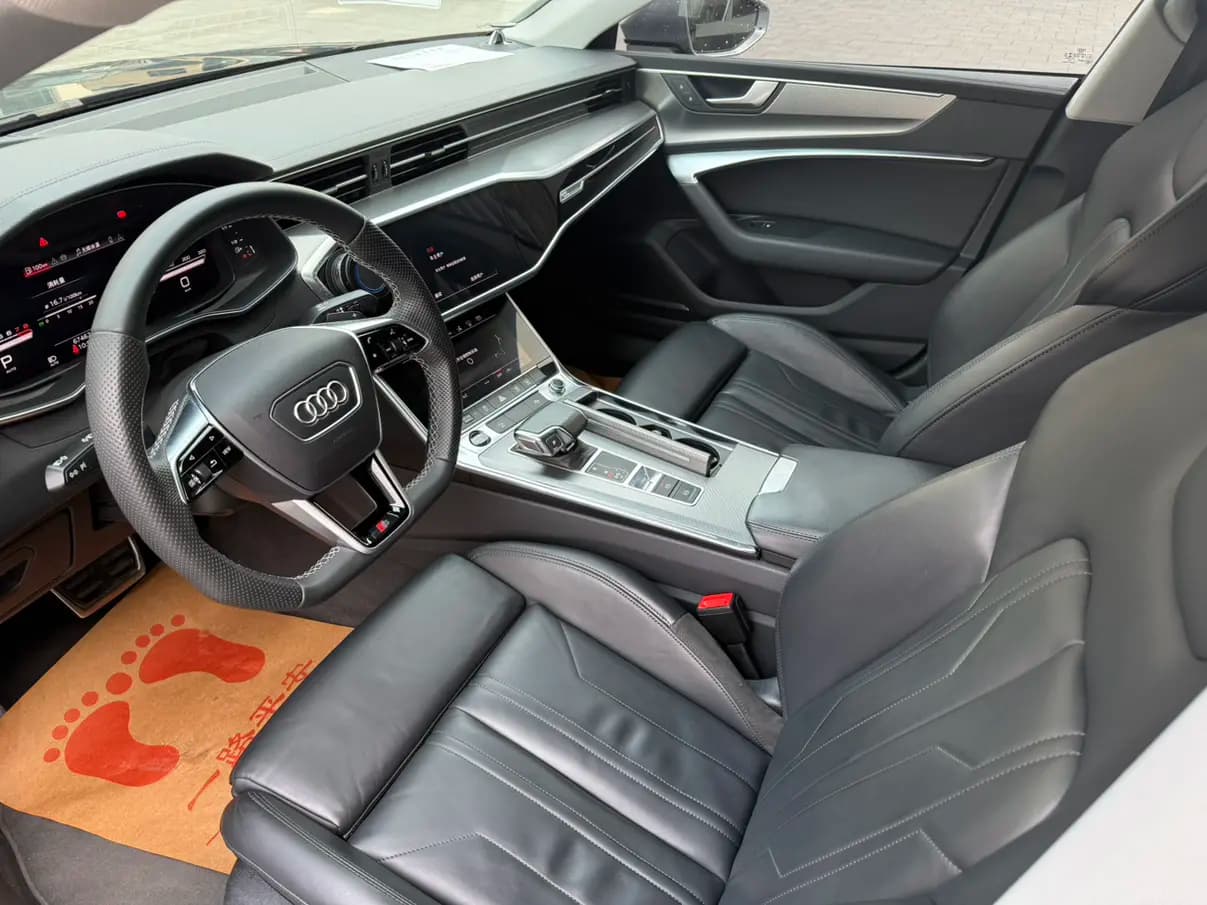 Audi A7 2021 г. 67091 км. — фото 12
