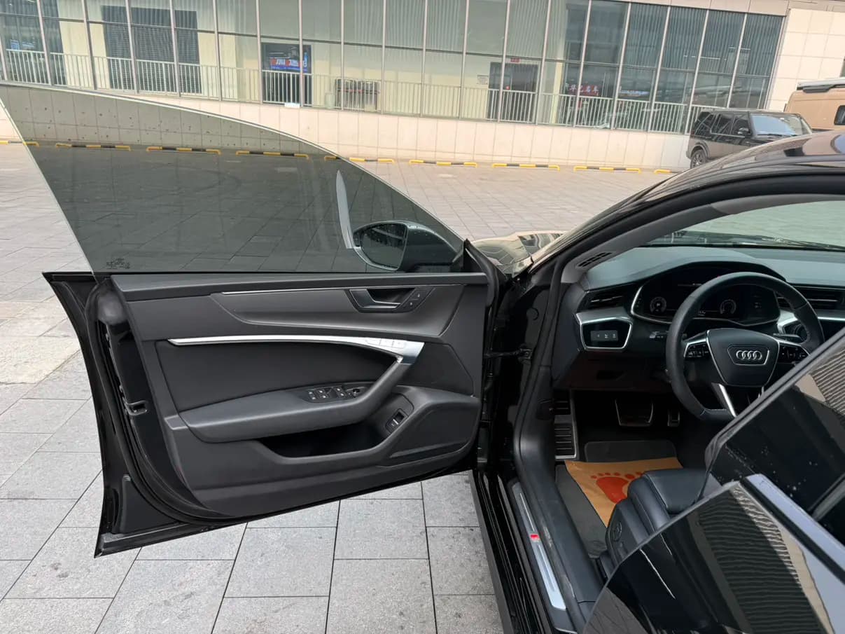 Audi A7 2021 г. 67091 км. — фото 14