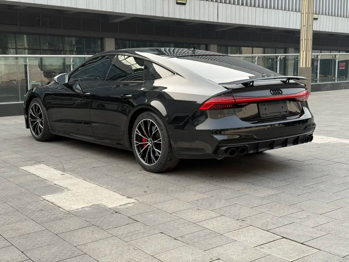 Audi A7 2021 г. 67091 км. — фото 3