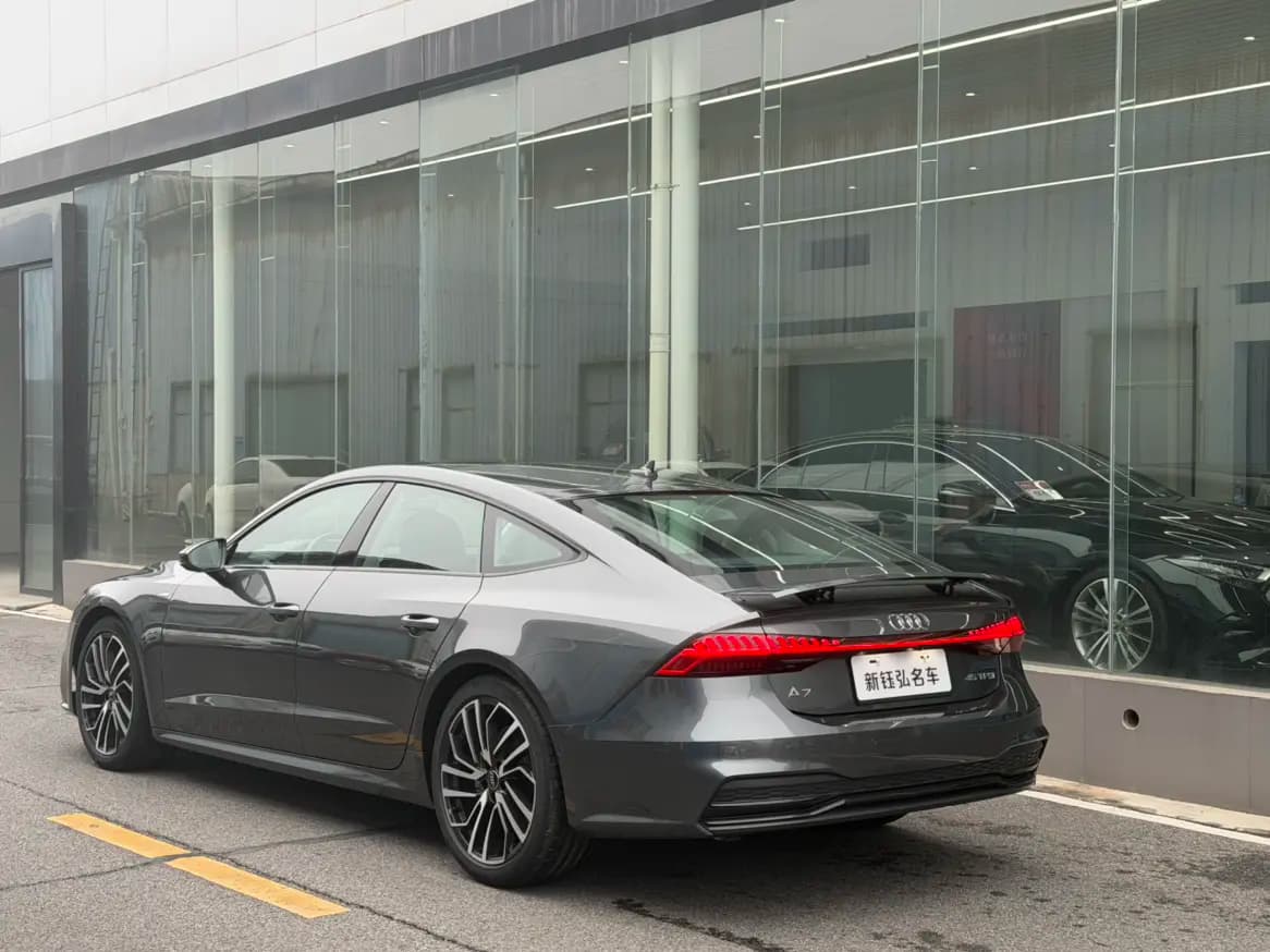 Audi A7 2024 г. 2084 км. — фото 4