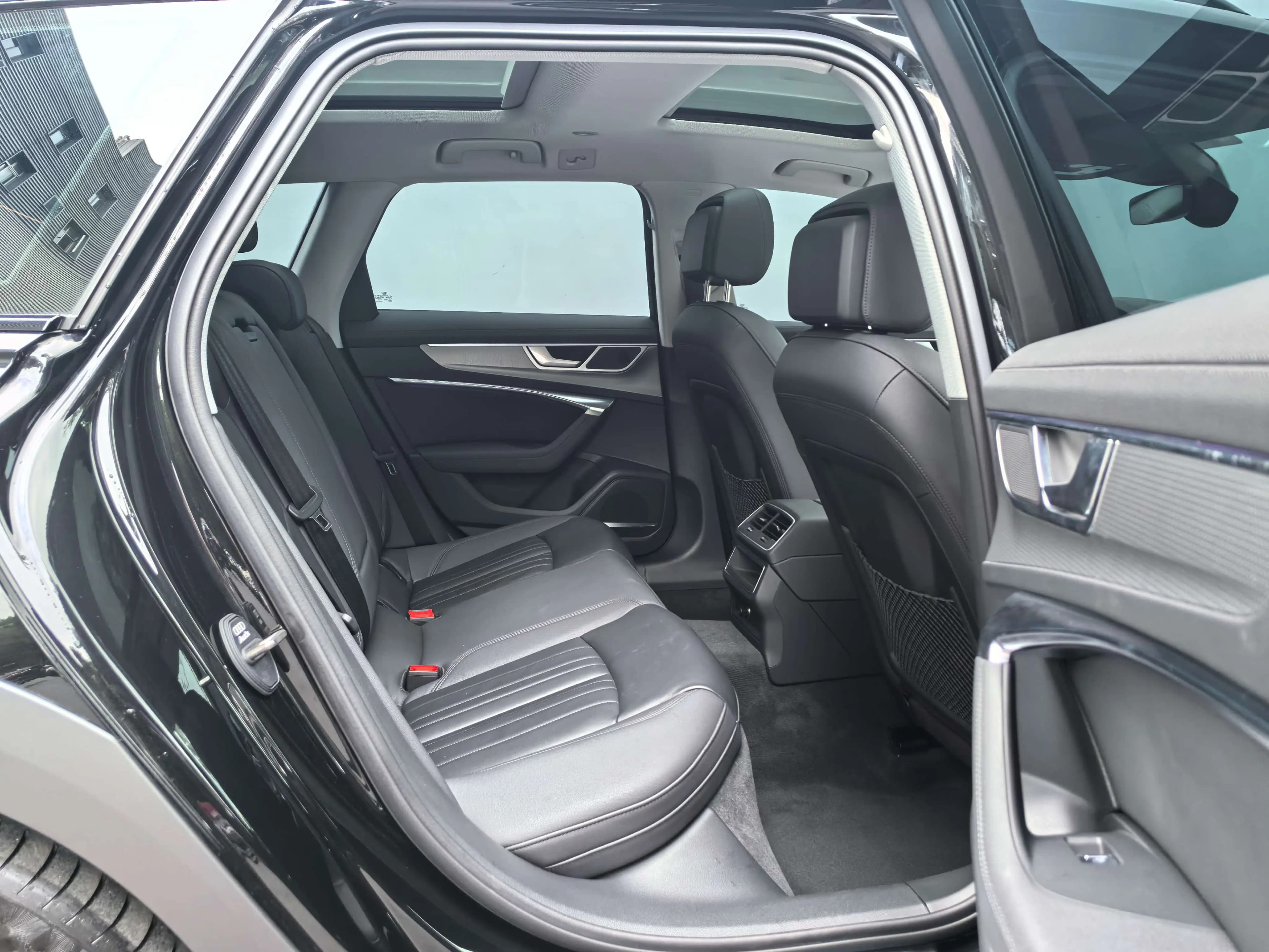 Audi A6 2023 г. 44053 км. — фото 17