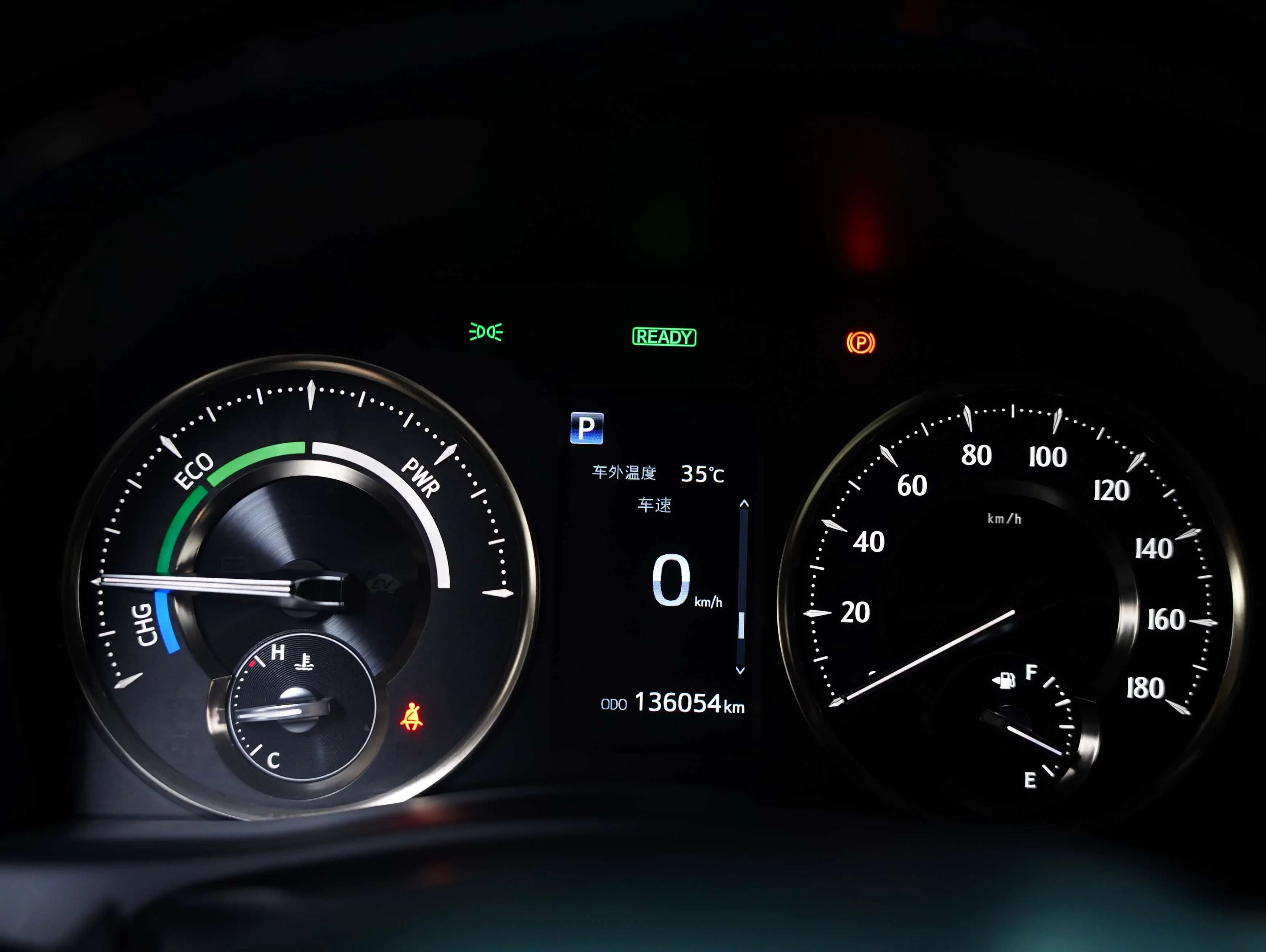 Lexus LM 2022 г. 136088 км. — фото 34