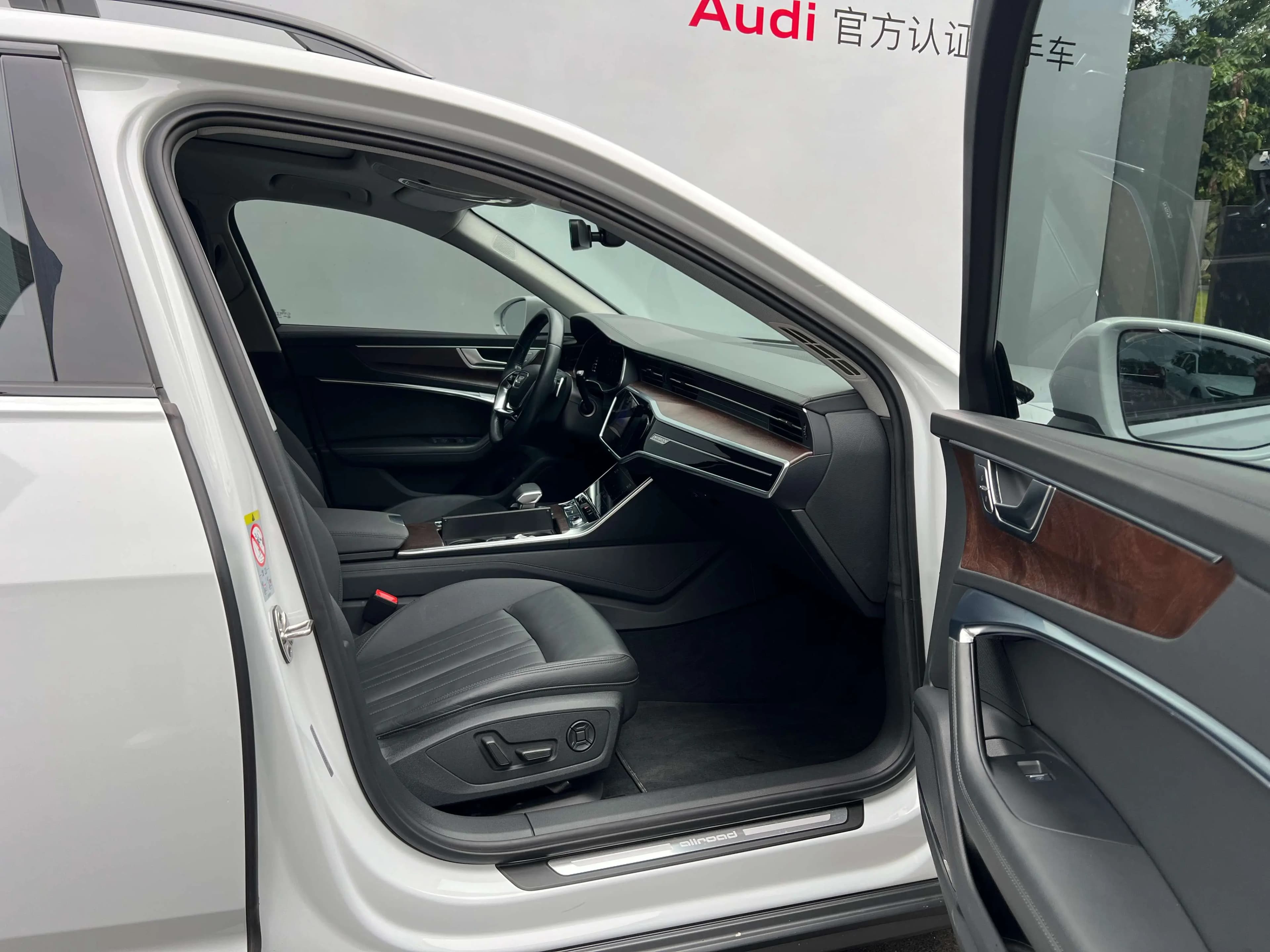 Audi A6 2021 г. 49841 км. — фото 17