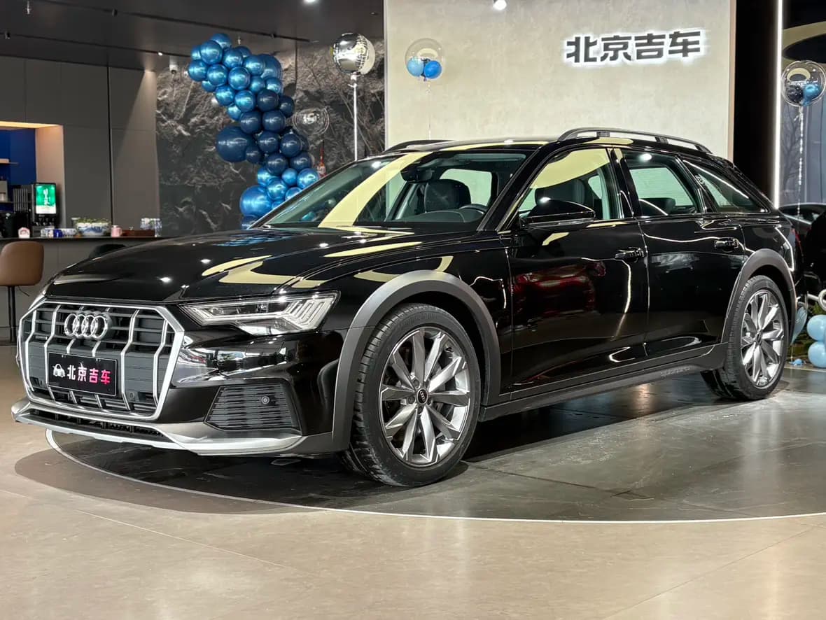 Audi A6 2024 г. 22543 км.