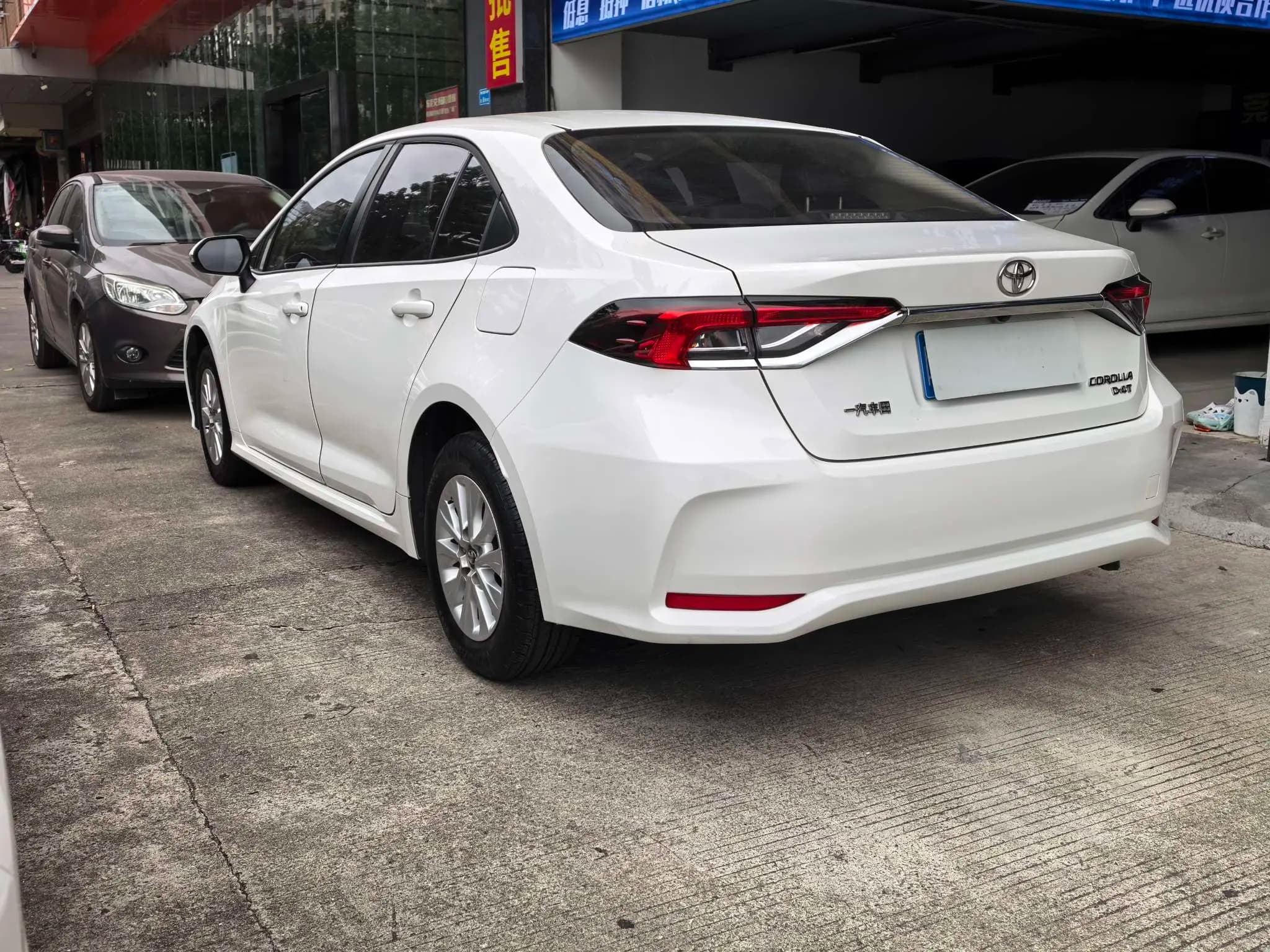 Toyota Corolla 2022 г. 48535 км. — фото 4