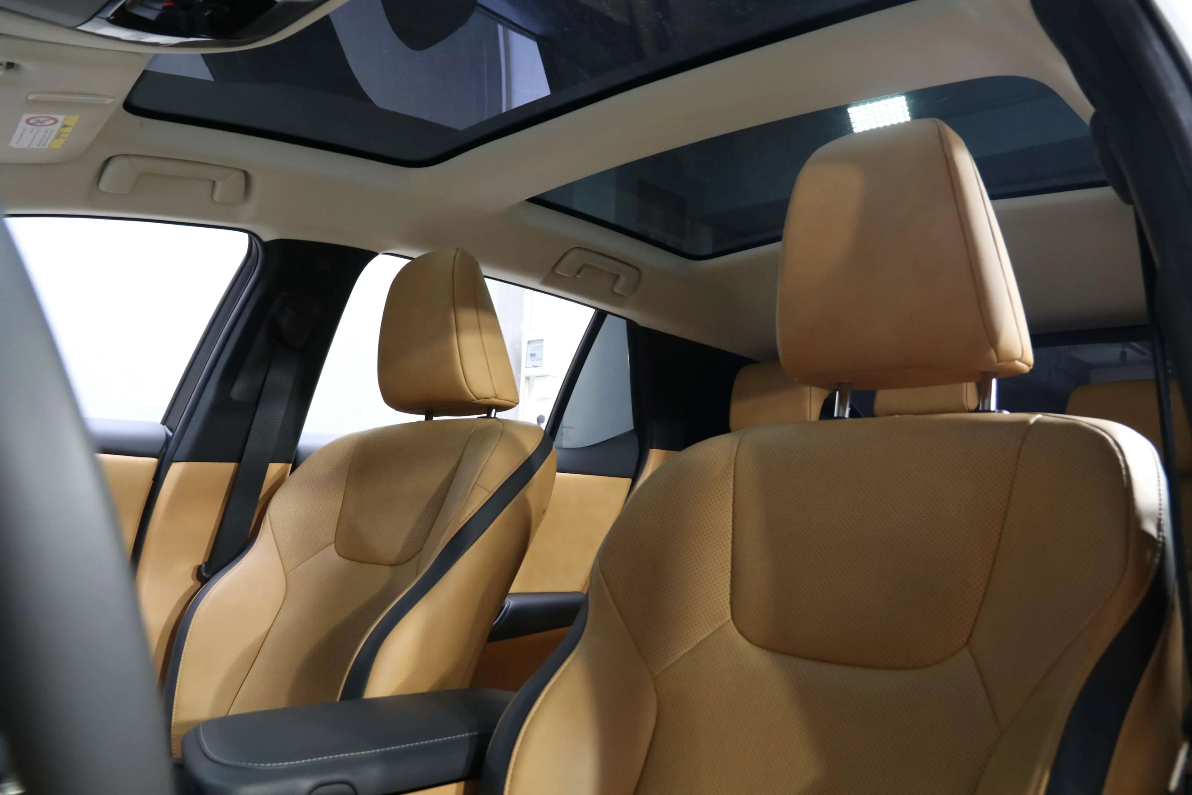 Lexus RZ 2023 г. 30801 км. — фото 17