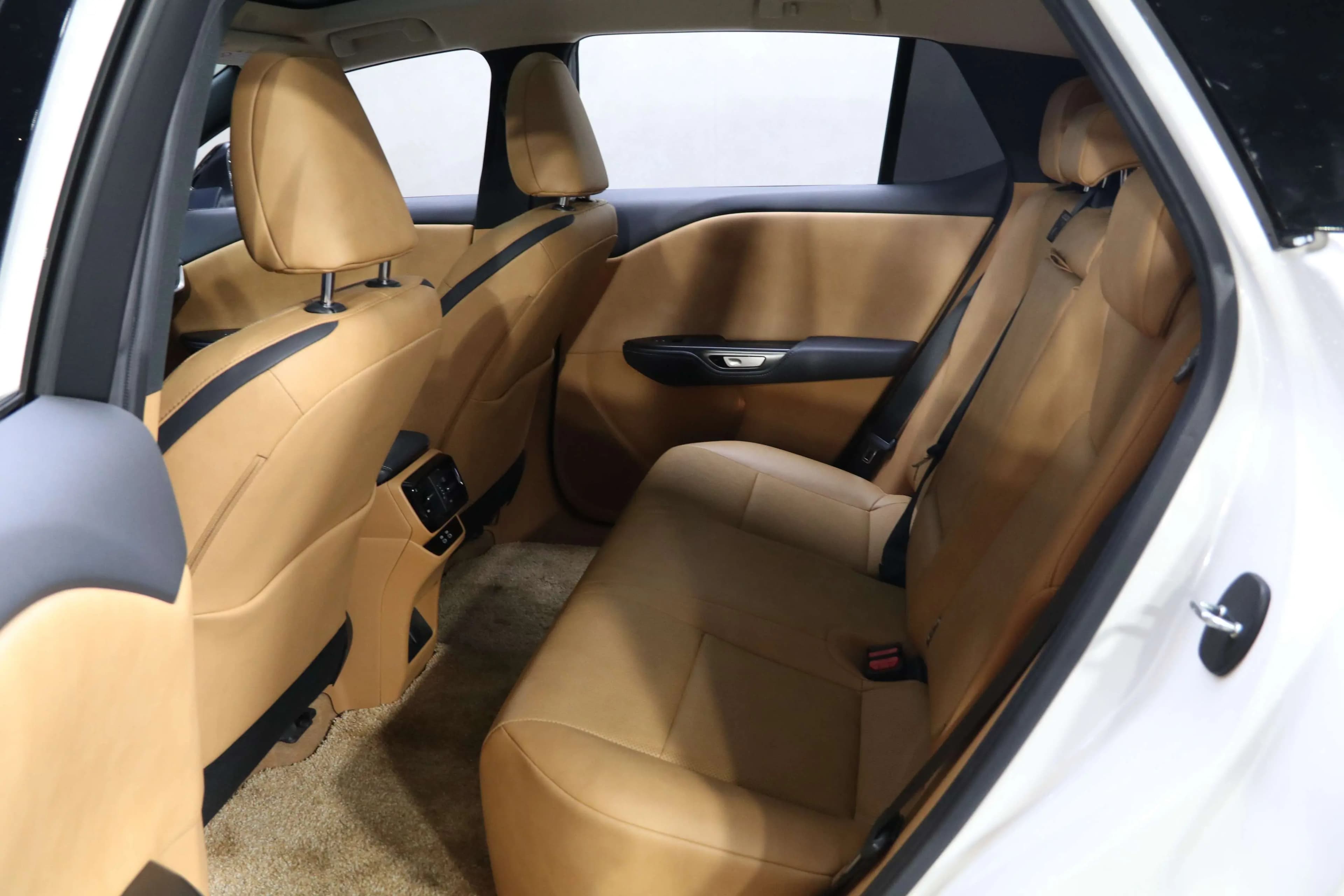 Lexus RZ 2023 г. 30801 км. — фото 18