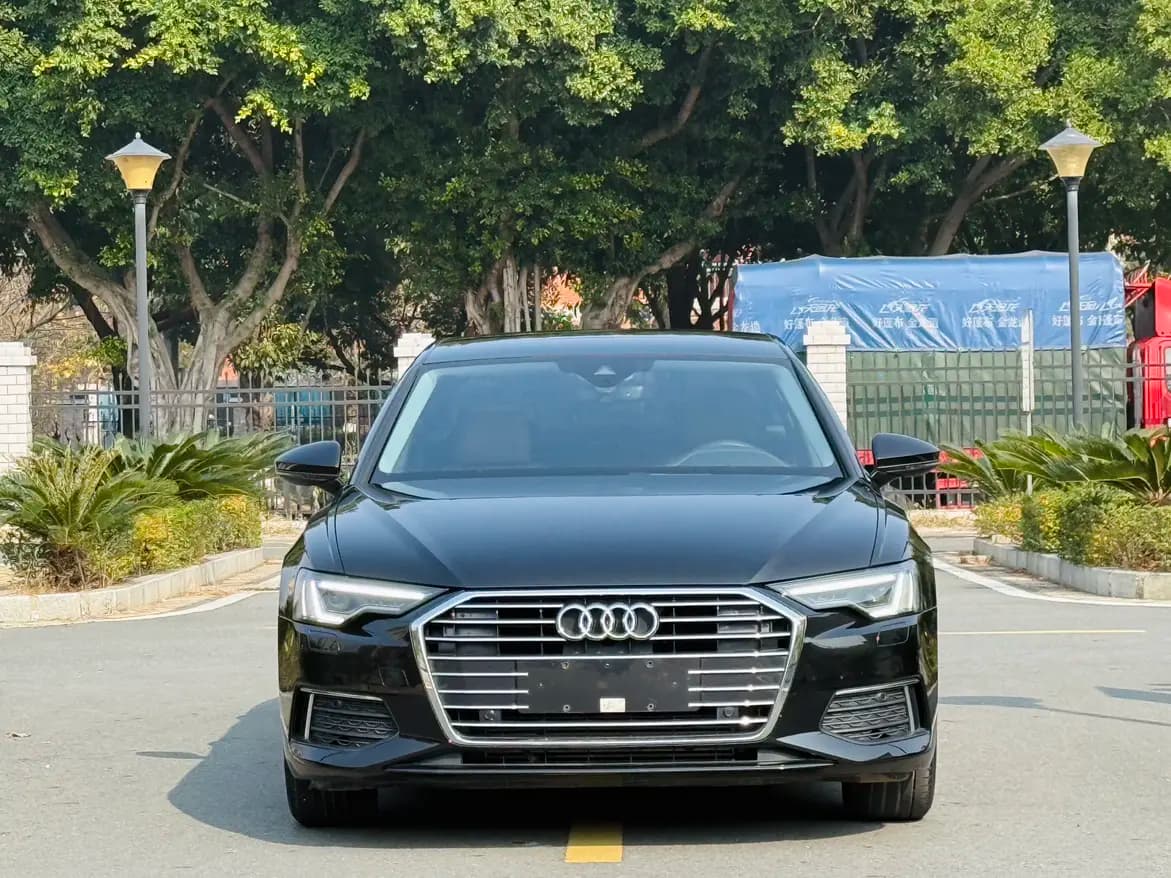 Audi A6L 2021 г. 68104 км. — фото 2