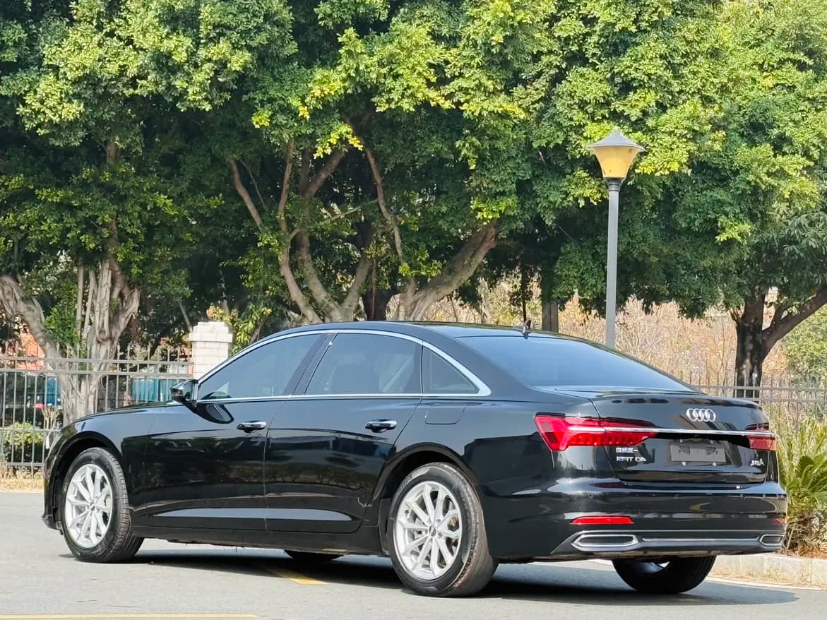 Audi A6L 2021 г. 68104 км. — фото 5