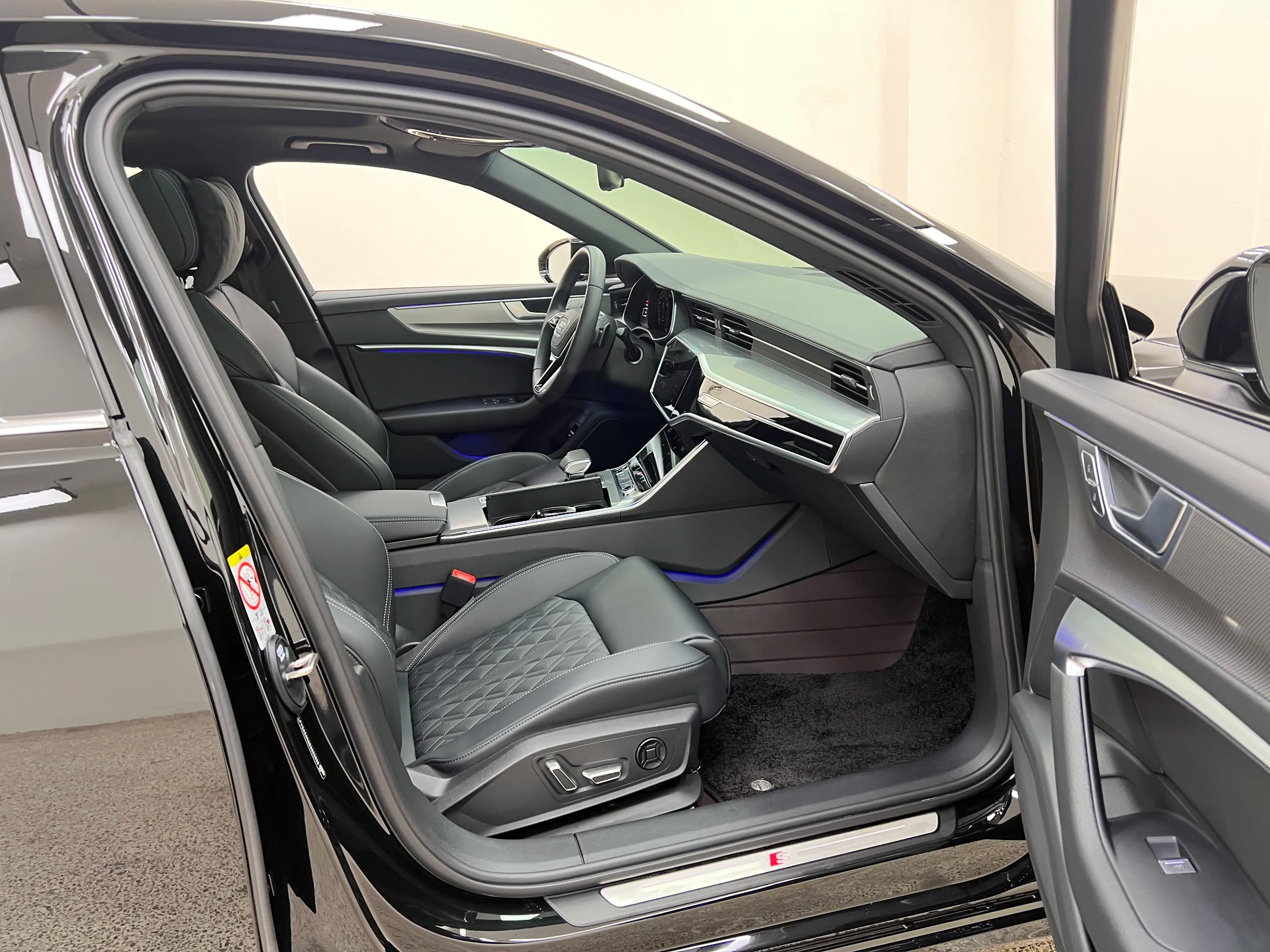 Audi A6L 2023 г. 39000 км. — фото 12