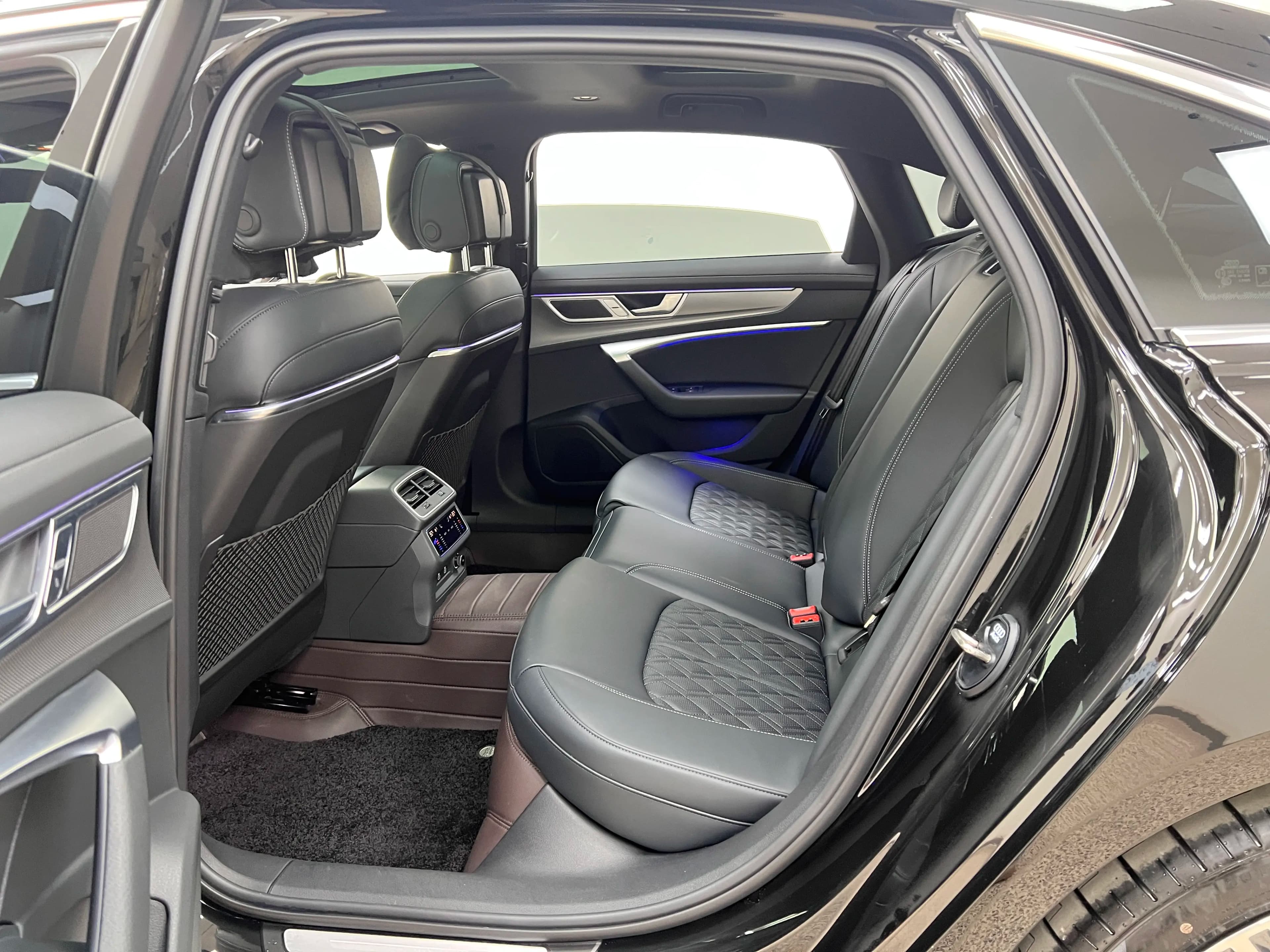 Audi A6L 2023 г. 39000 км. — фото 13