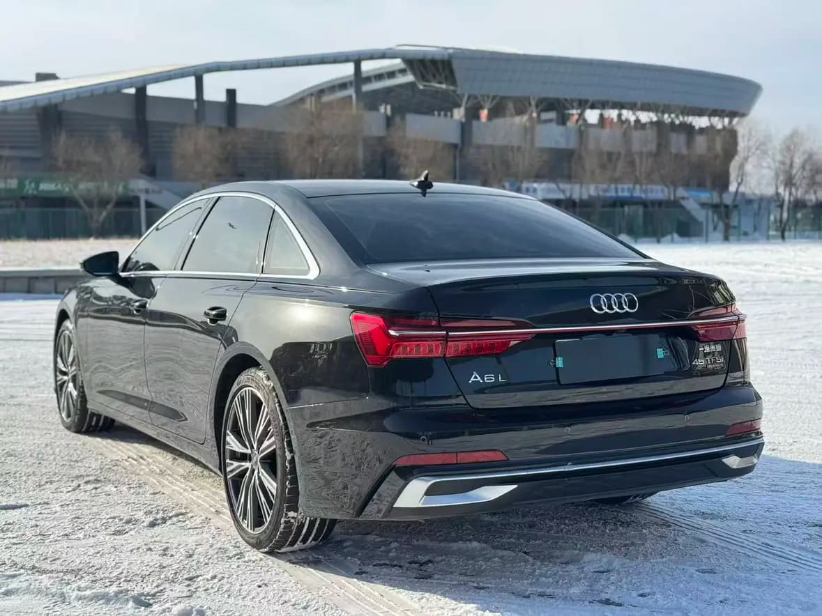 Audi A6L 2024 г. 28000 км. — фото 4