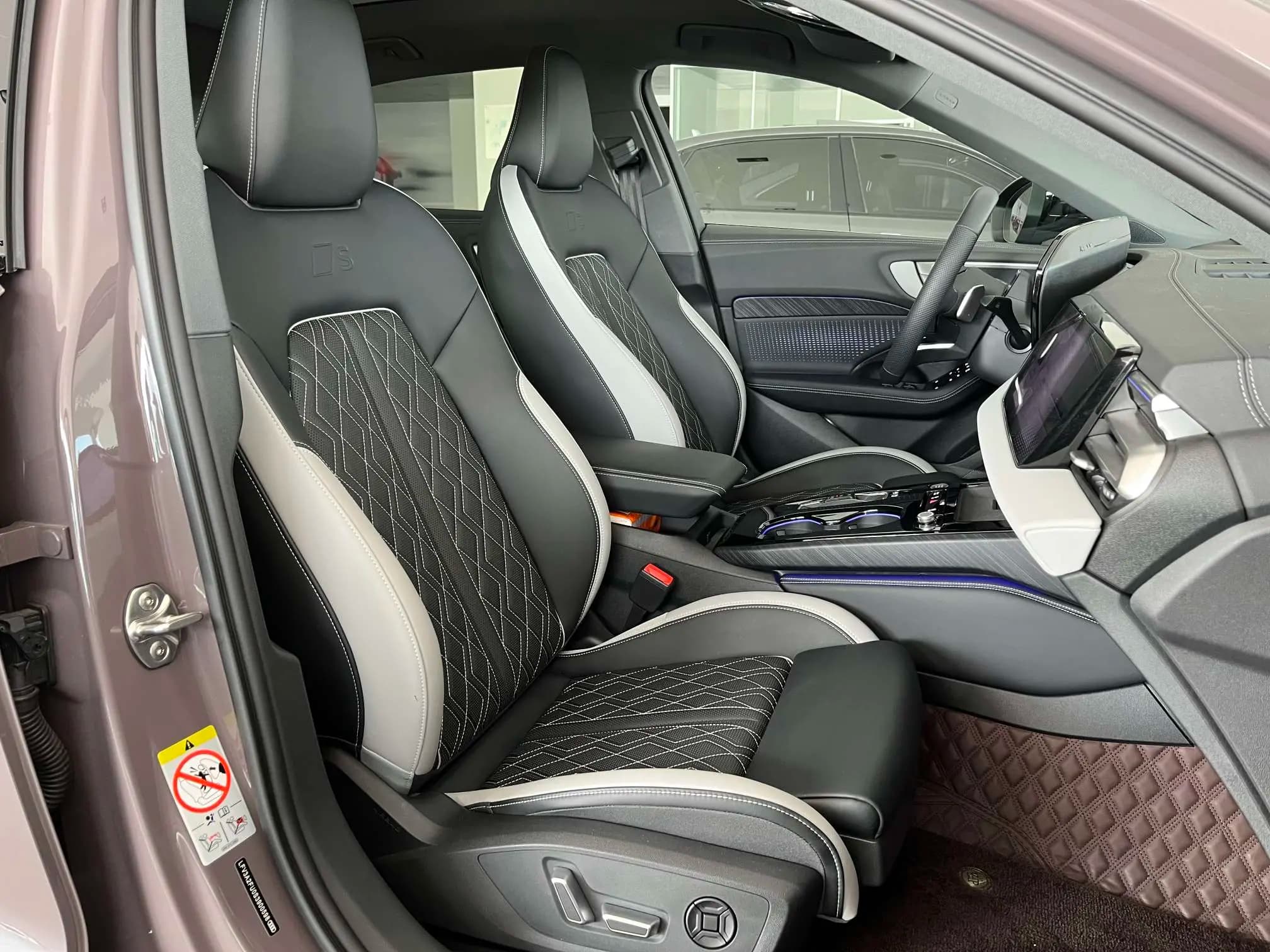 Audi A5L 2025 г. 2637 км. — фото 13