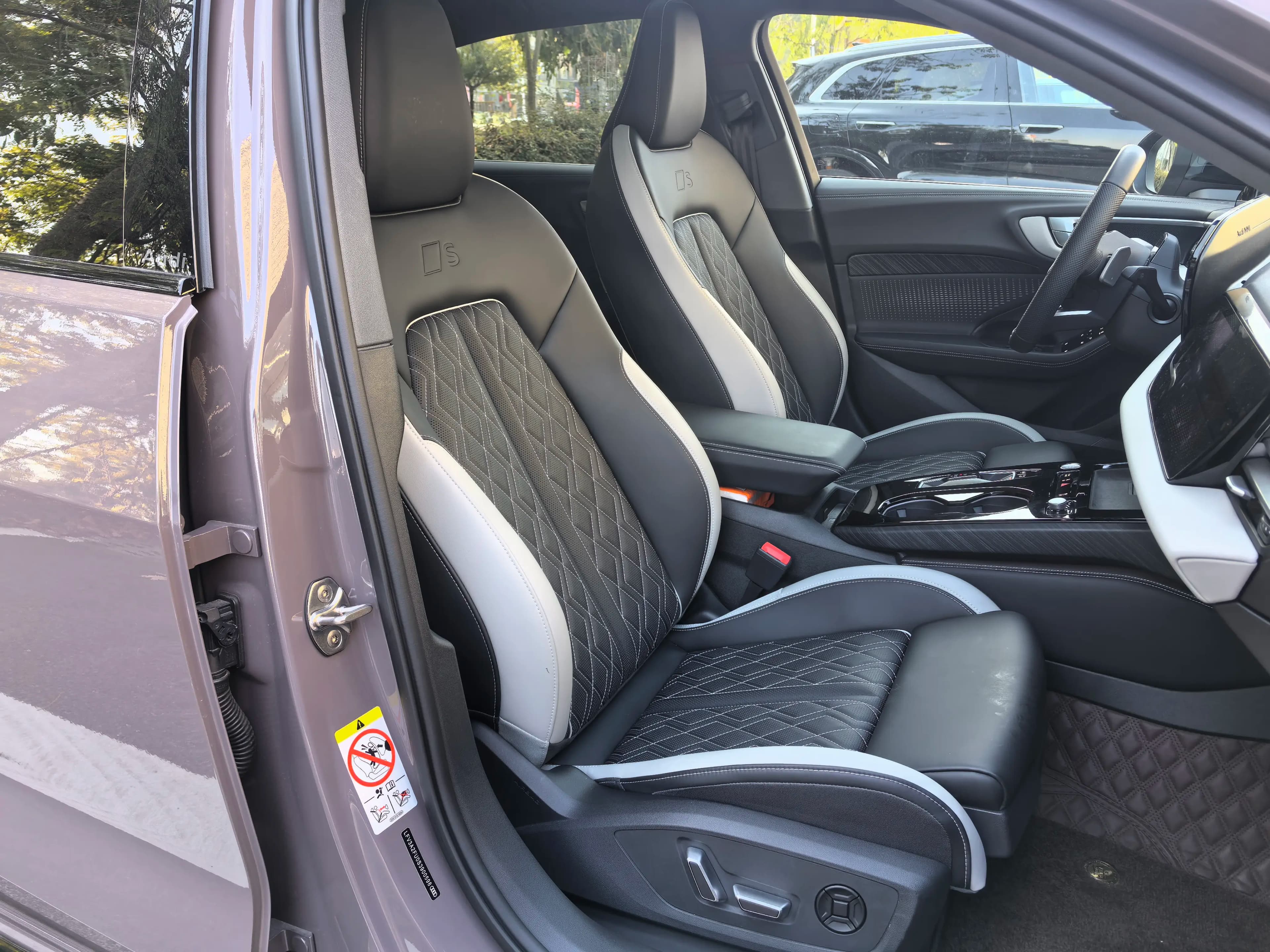 Audi A5L 2025 г. 2637 км. — фото 15