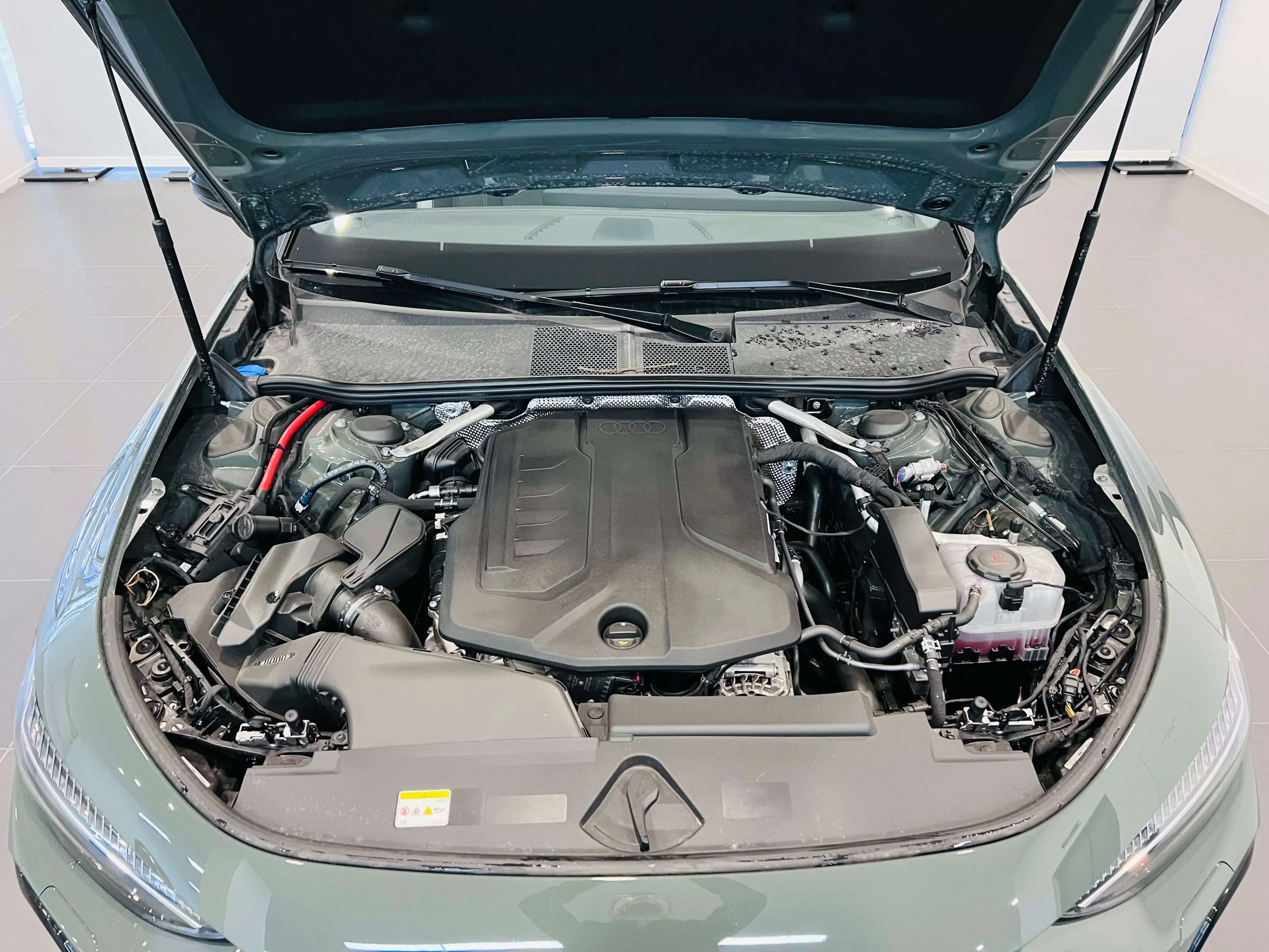 Audi A5L 2025 г. 3036 км. — фото 4