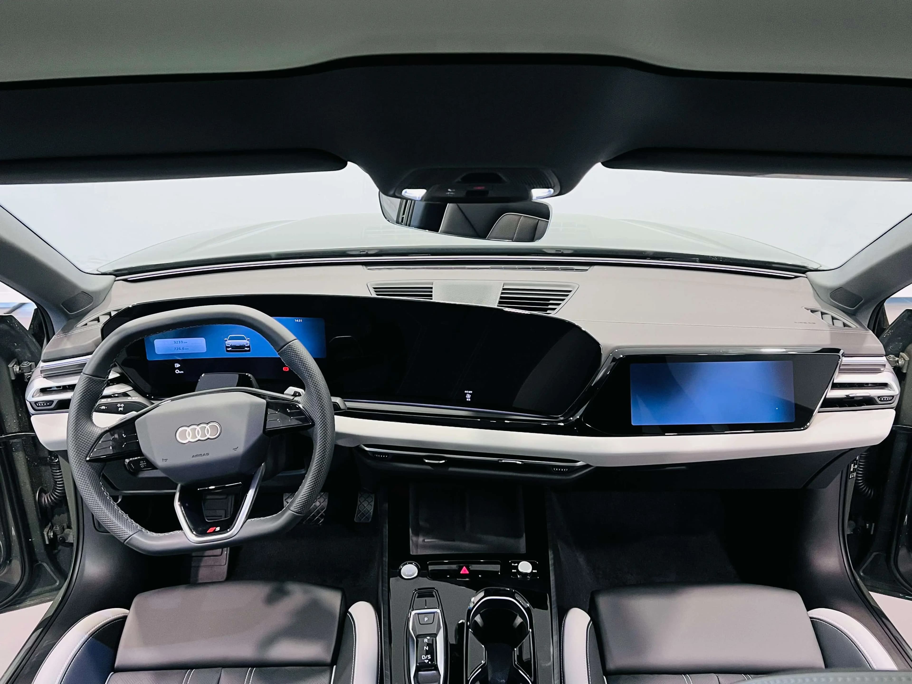 Audi A5L 2025 г. 3036 км. — фото 9