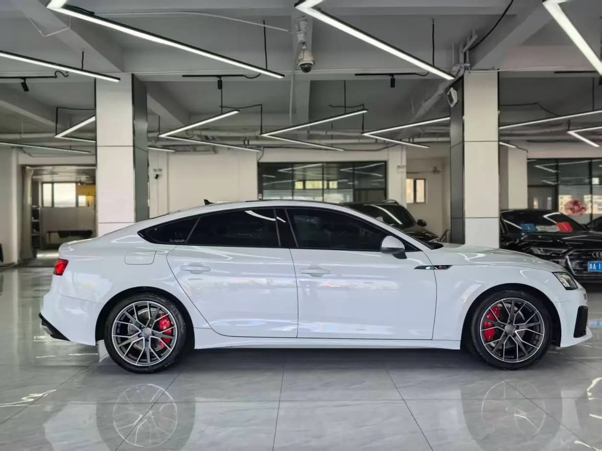 Audi A5 2021 г. 42605 км. — фото 4