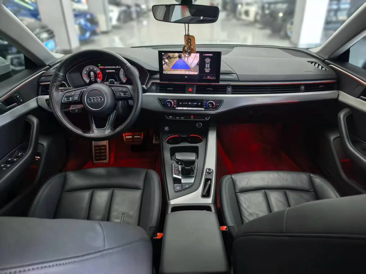 Audi A5 2021 г. 42605 км. — фото 5