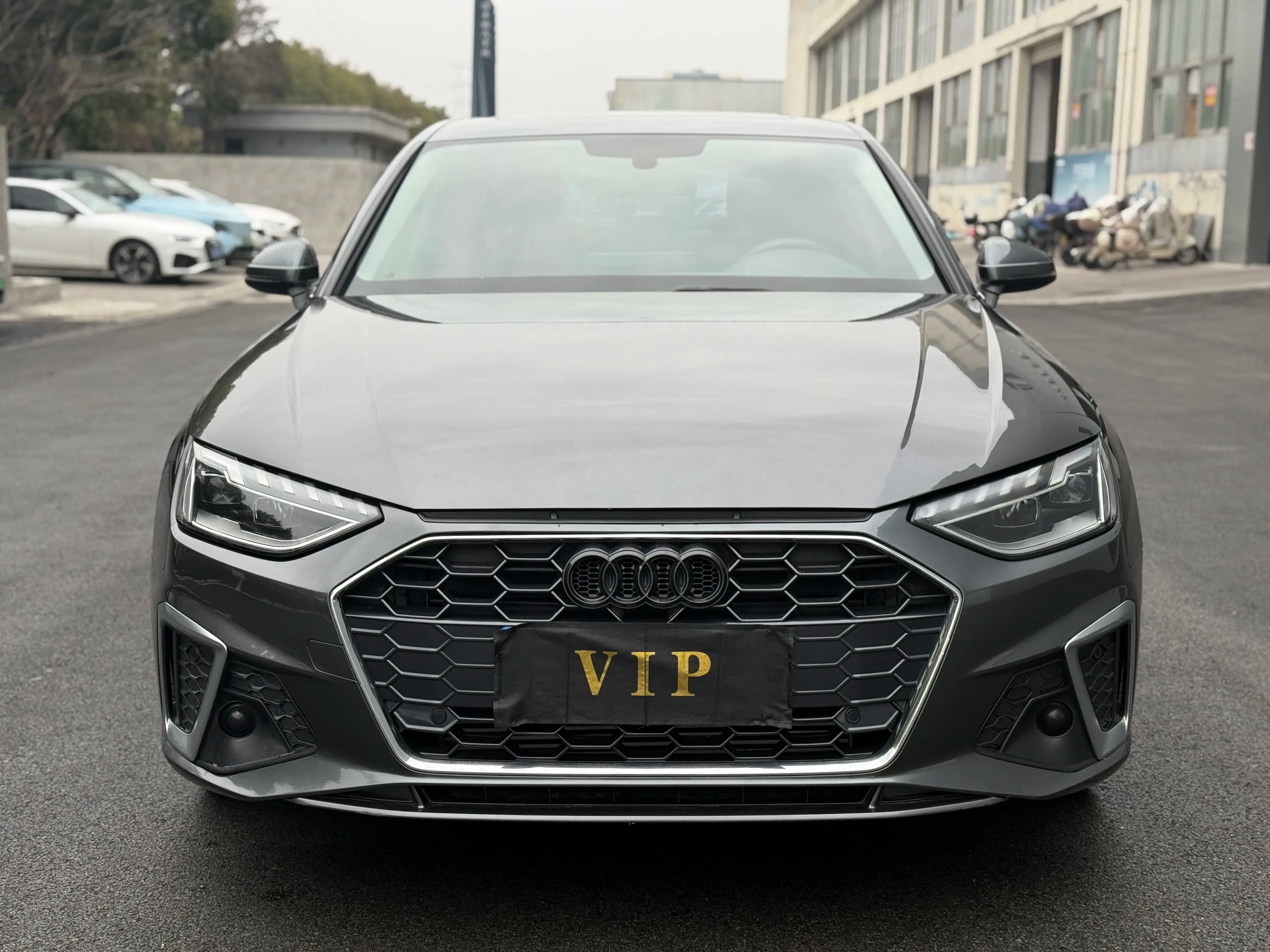 Audi A4L 2021 г. 41061 км. — фото 2
