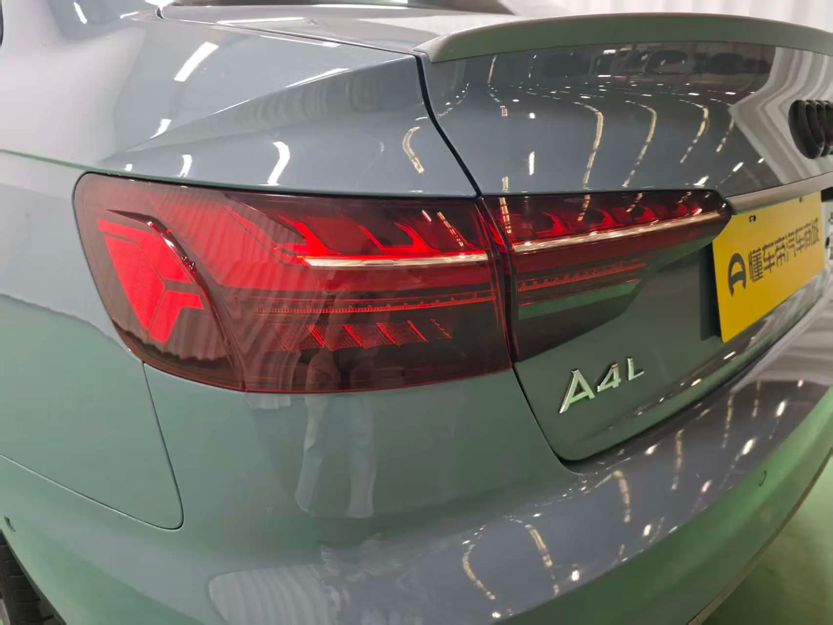 Audi A4L 2022 г. 34771 км. — фото 7