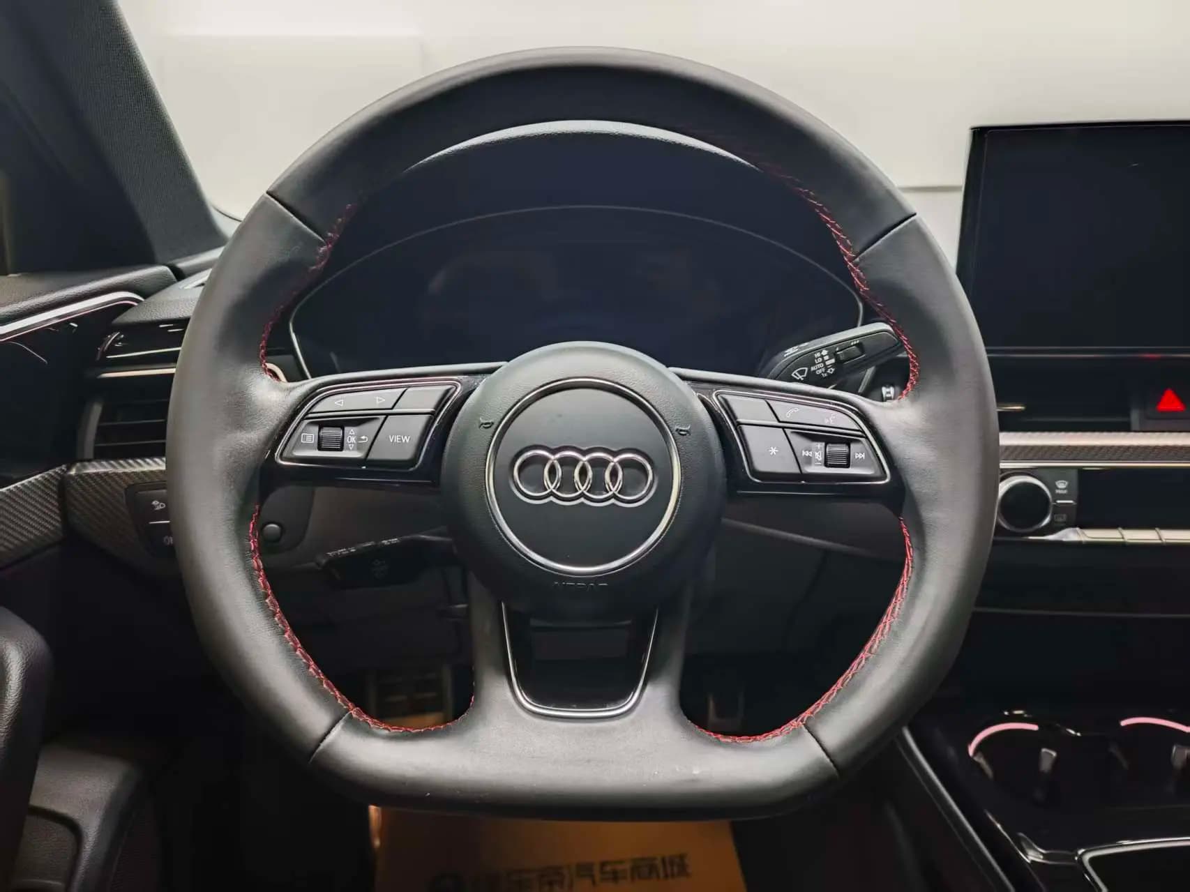Audi A4L 2022 г. 34771 км. — фото 8
