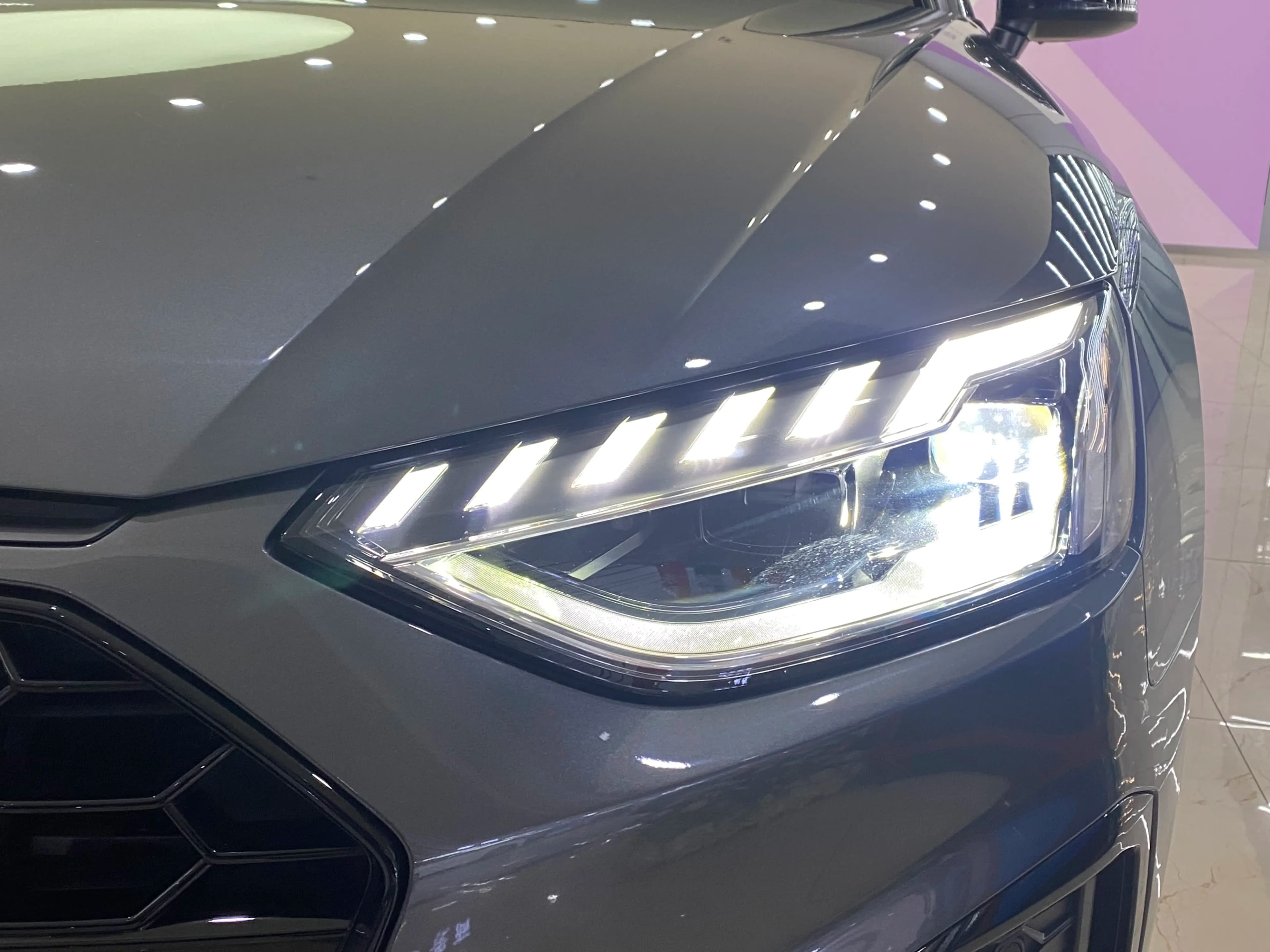 Audi A4L 2023 г. 27015 км. — фото 8