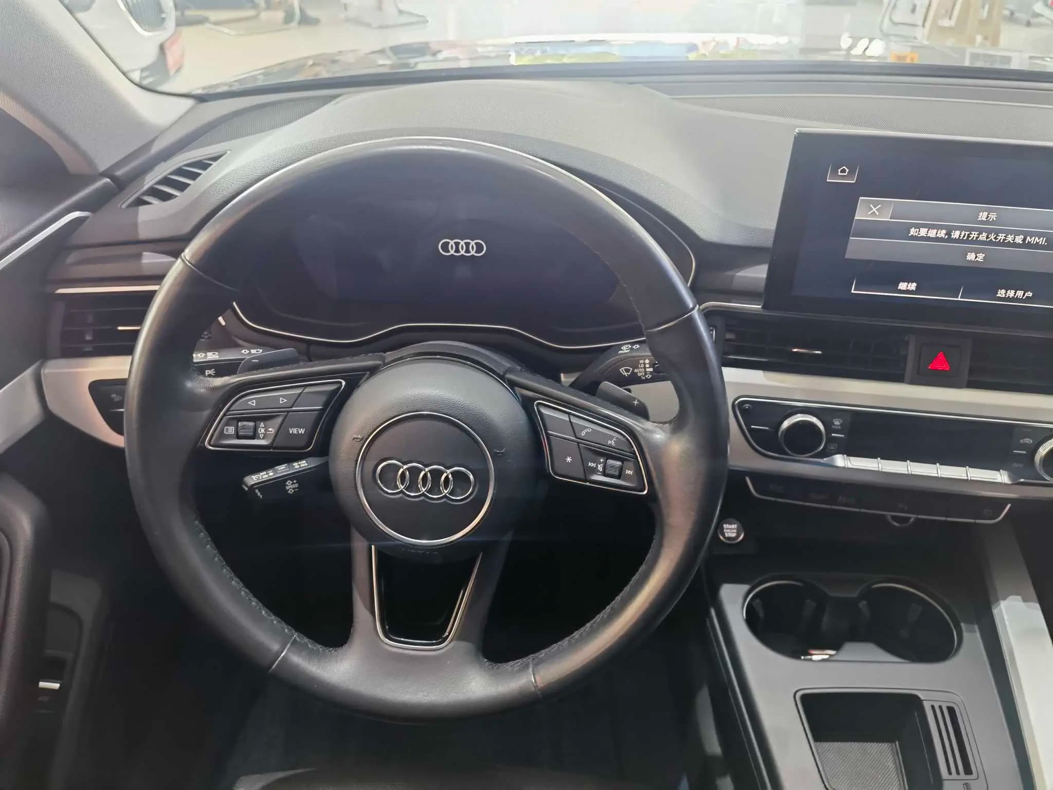 Audi A4L 2022 г. 76119 км. — фото 13