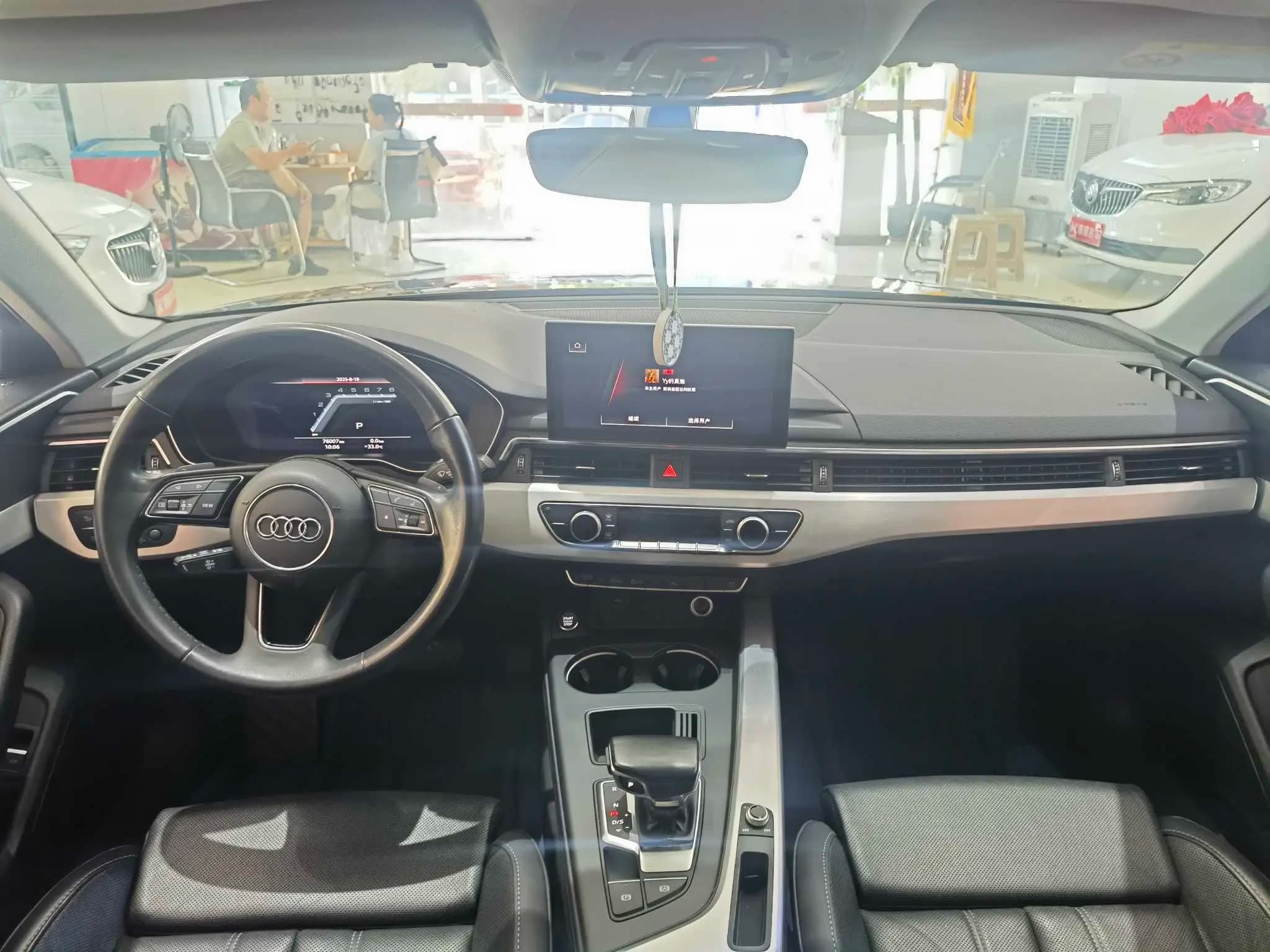 Audi A4L 2022 г. 76119 км. — фото 10