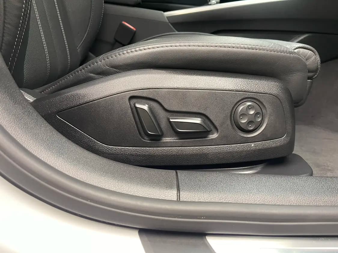 Audi A4L 2021 г. 59012 км. — фото 16