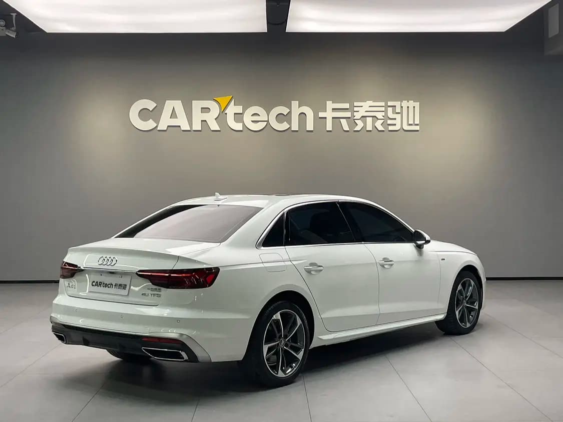 Audi A4L 2021 г. 59012 км. — фото 6