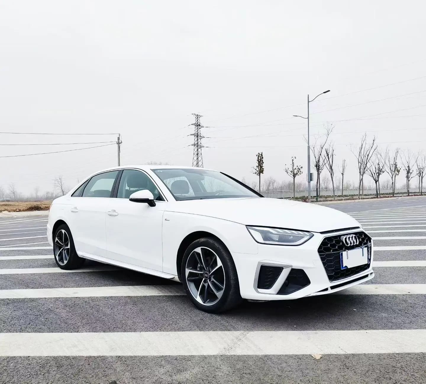 Audi A4L 2023 г. 70139 км. — фото 3