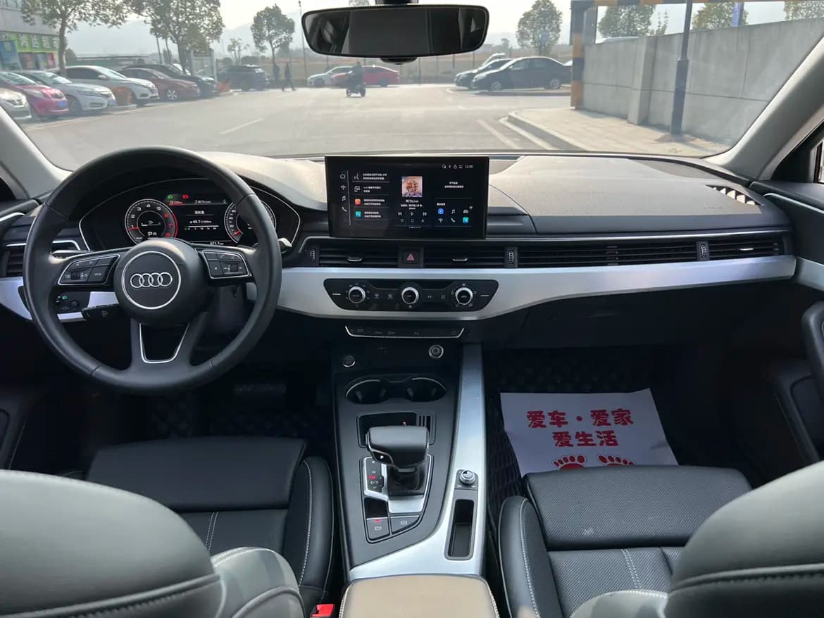 Audi A4L 2024 г. 35108 км. — фото 6