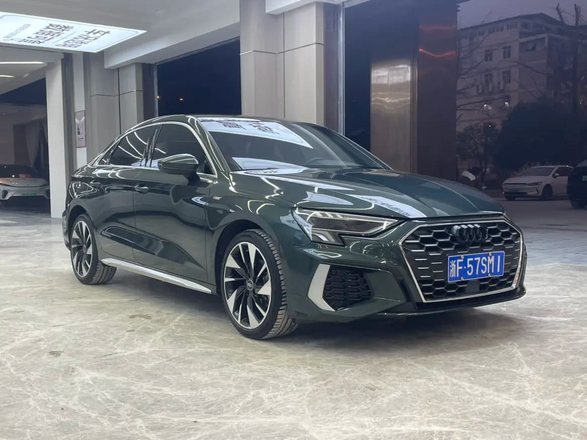 Audi A3 2023 г. 61922 км. — фото 2