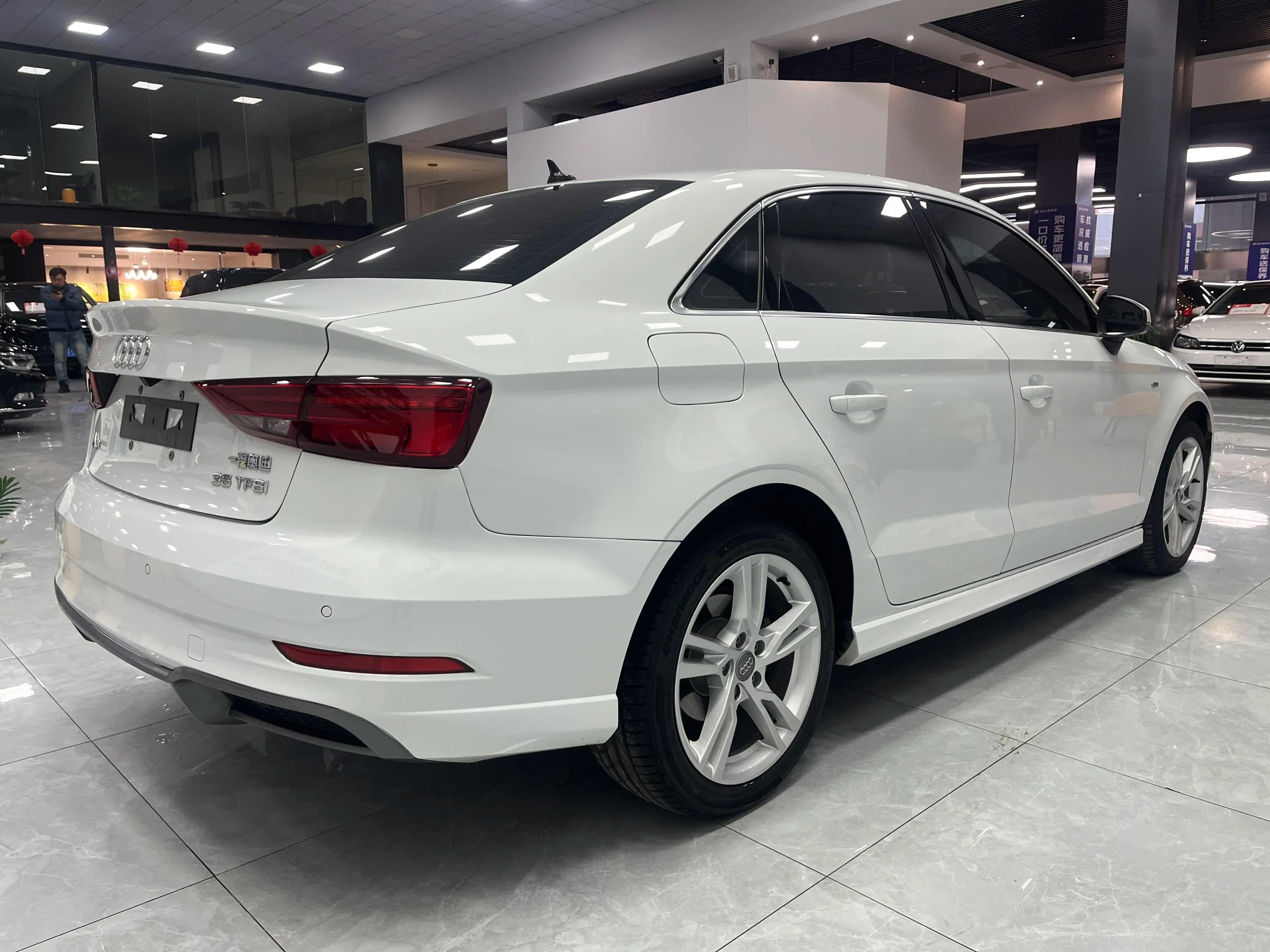 Audi A3 2021 г. 35317 км. — фото 5