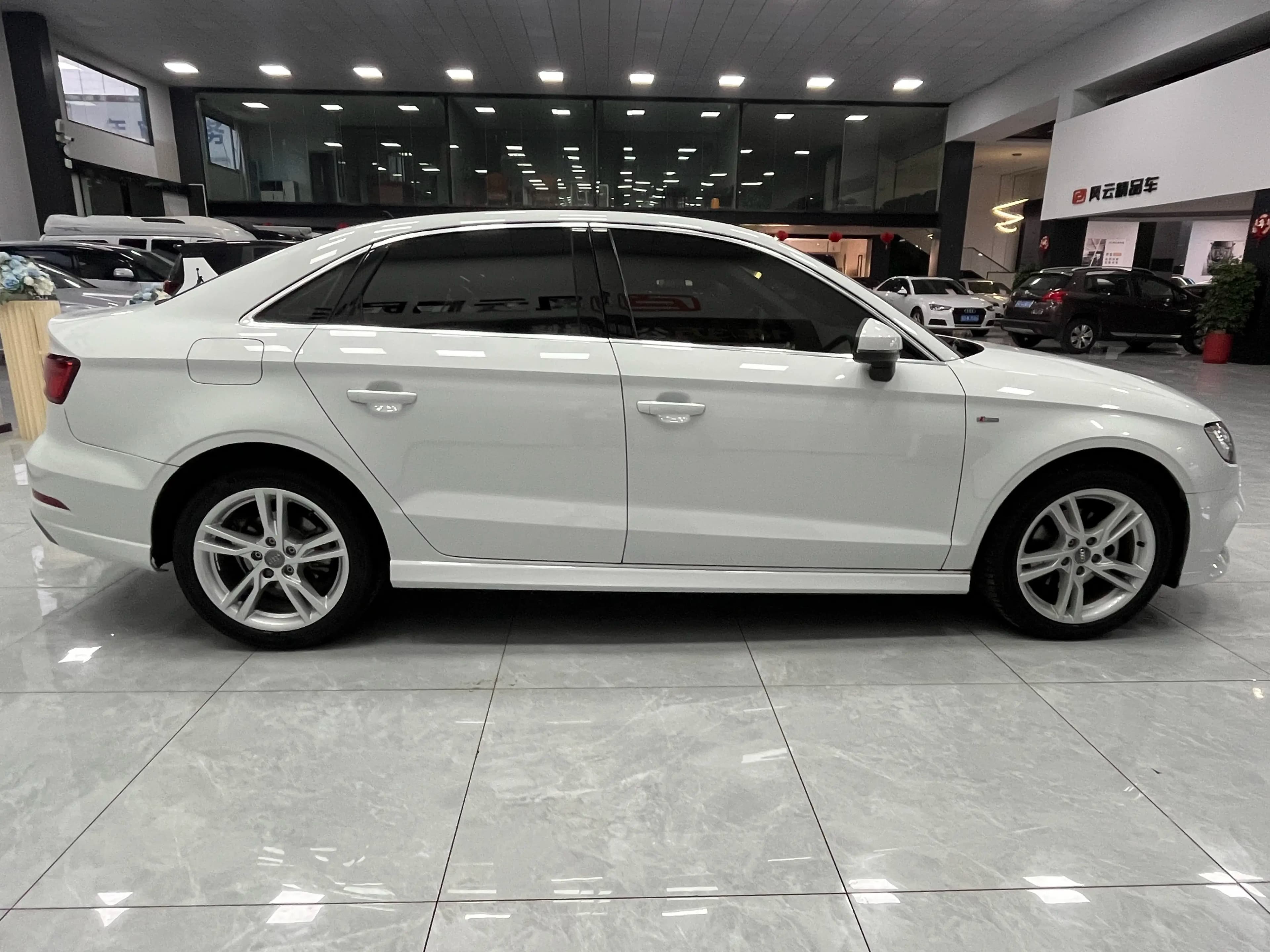 Audi A3 2021 г. 35317 км. — фото 6