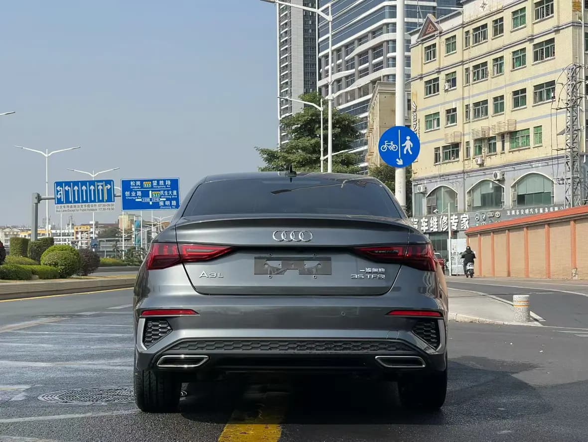 Audi A3 2021 г. 83129 км. — фото 5