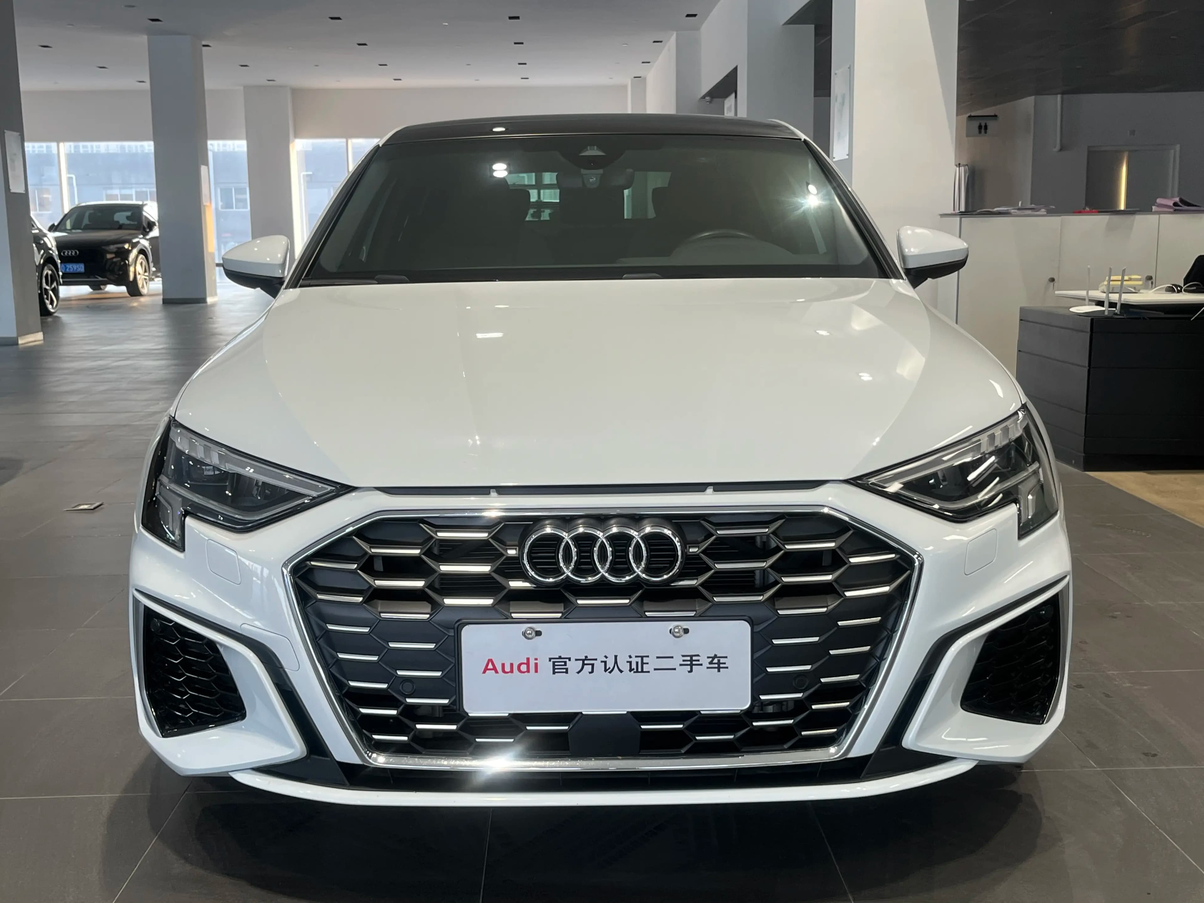Audi A3 2023 г. 46125 км. — фото 2