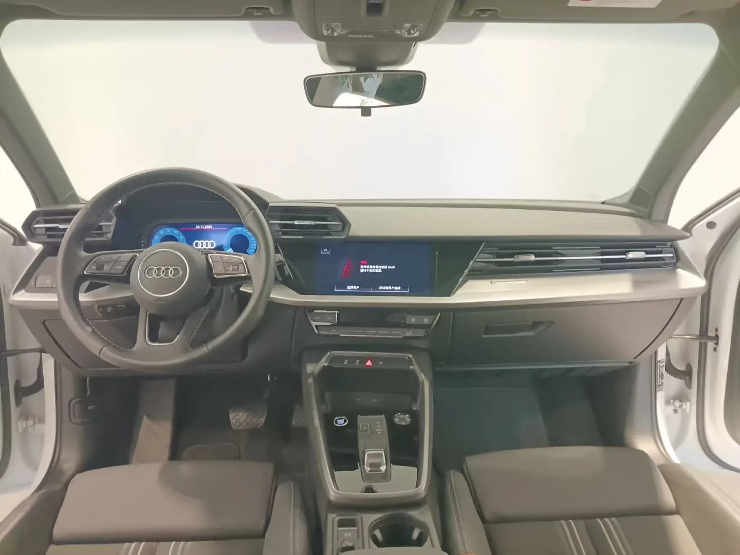 Audi A3 2023 г. 46125 км. — фото 7
