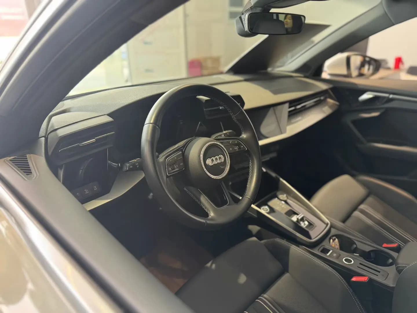 Audi A3 2023 г. 46125 км. — фото 9