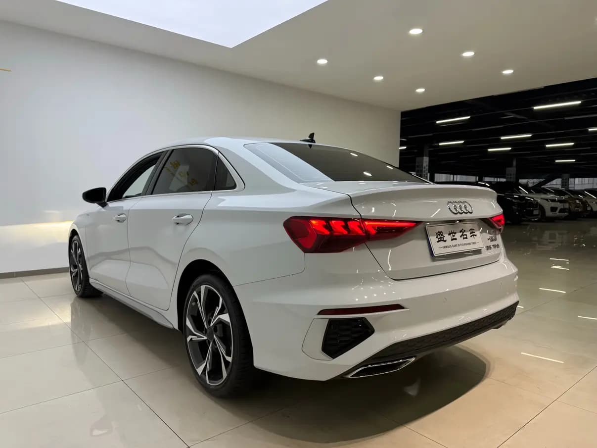 Audi A3 2021 г. 59127 км. — фото 4
