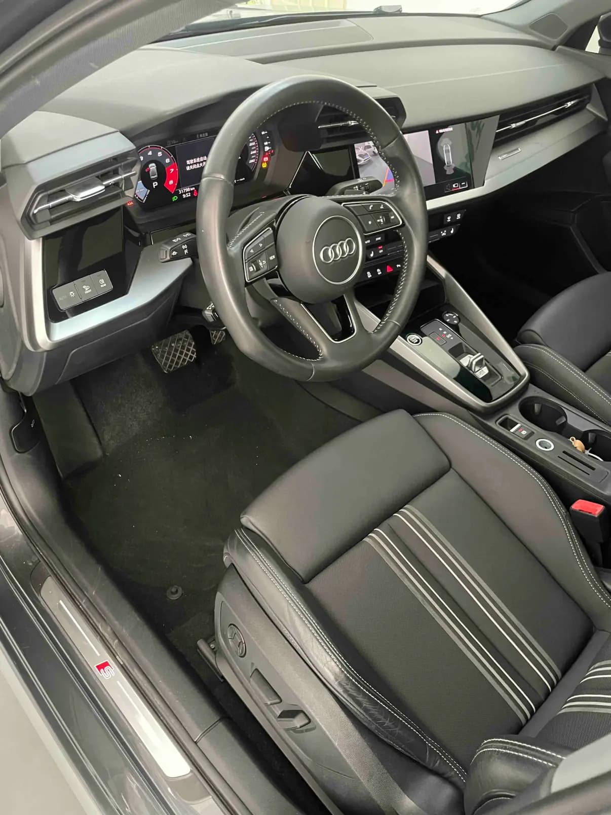 Audi A3 2021 г. 31500 км. — фото 12